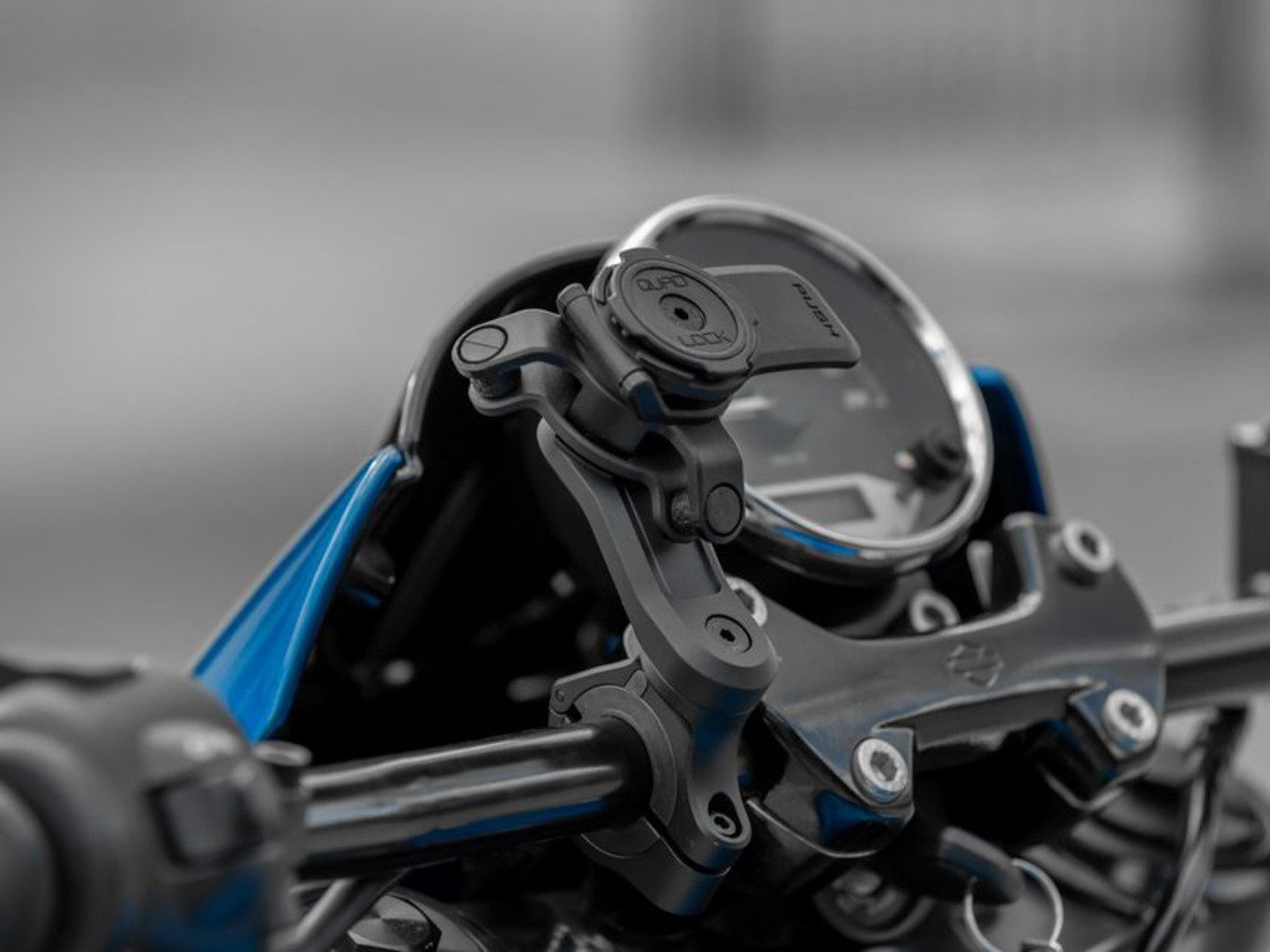Quad Lock Handy-Halterung QUAD LOCK Motorrad Lenkerhalterung PRO für Handy Smartphone schwarz