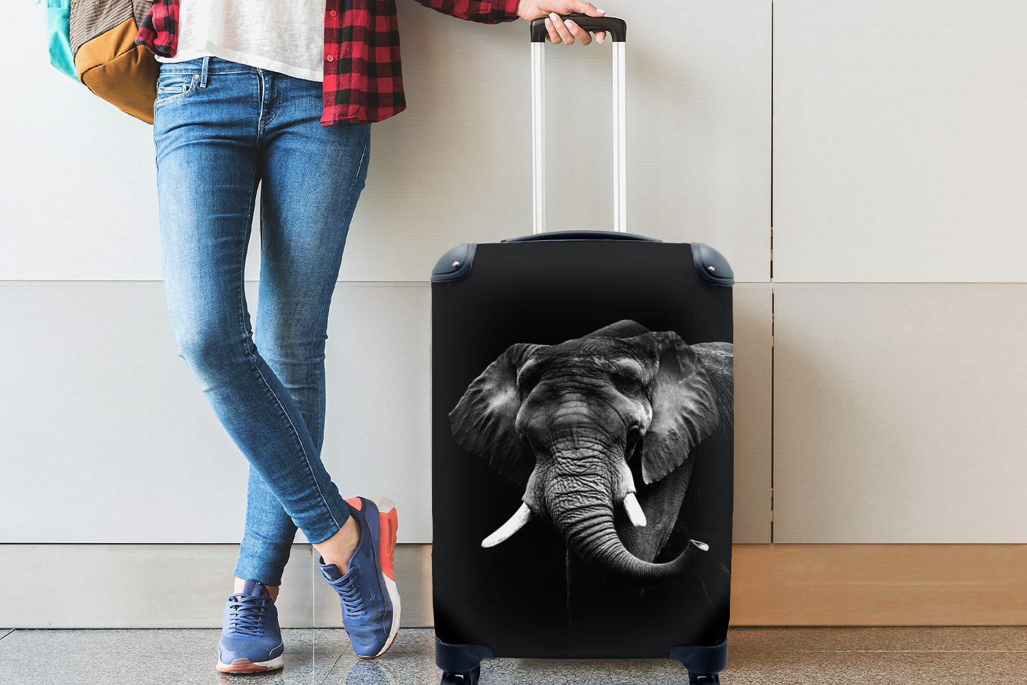 MuchoWow Handgepäckkoffer Reisekoffer mit Reisetasche Rollen, Hintergrund 4 Trolley, - vor schwarz und rollen, Handgepäck Elefant weiß, Ferien, schwarzem für