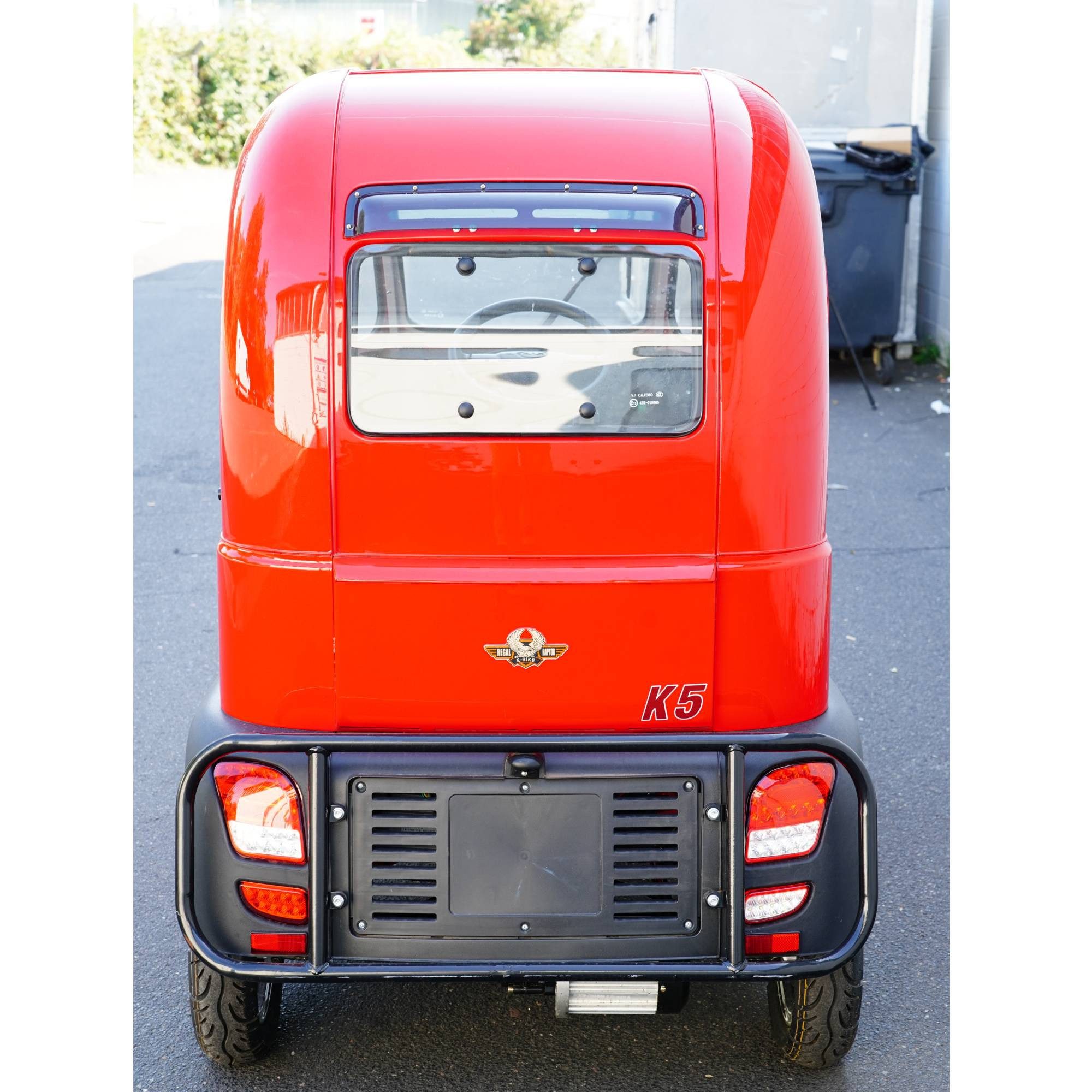 Urban Hopper E-Scooter Electric Cabin Scooter "Urban Hopper" with road approval, 2500 W, 45 km/h, 2500W, lead-acid battery, up to 50km range COC