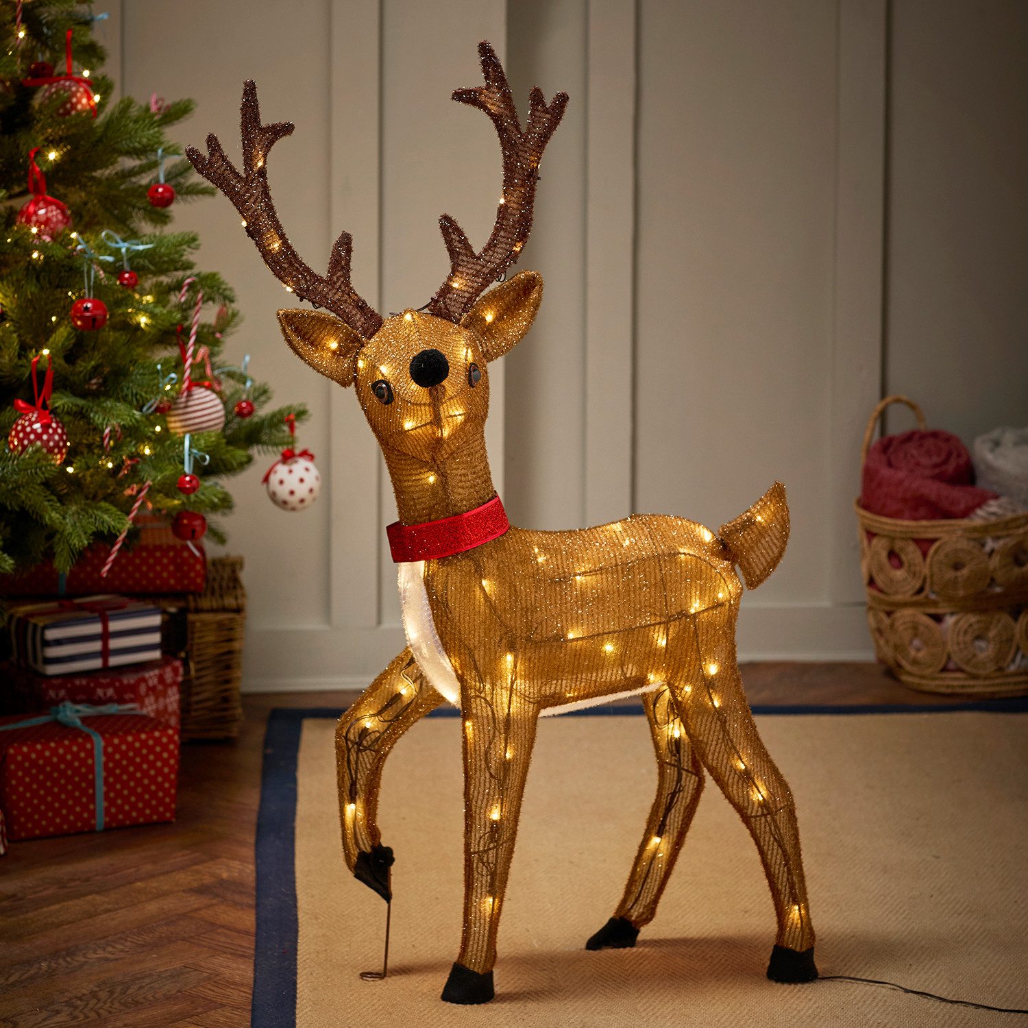 Lights4fun LED-Dekofigur Batteriebetriebenes LED-Rentier Hirsch