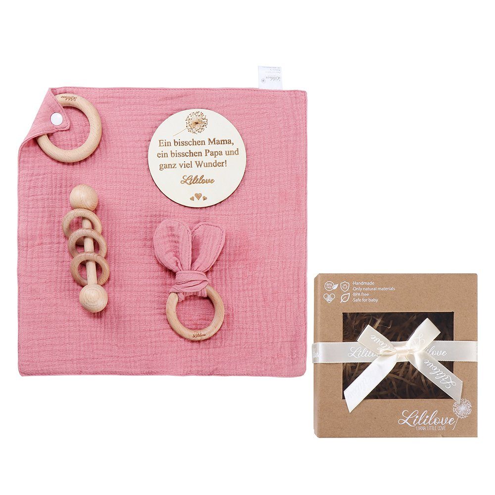 Greif/Beißring: Baumwolle, Aus 6x12,5cm., Design, 13x3cm., 10cm) Girl in Holzscheibe: Teilen. niedlichem 4 (Spielzeug-Set, Box Baby Rassel: Geschenkset Cosy Lililove Neugeborenen-Geschenkset Geschenkset Musselintuch: mit 4-teilig., 30x30cm.,