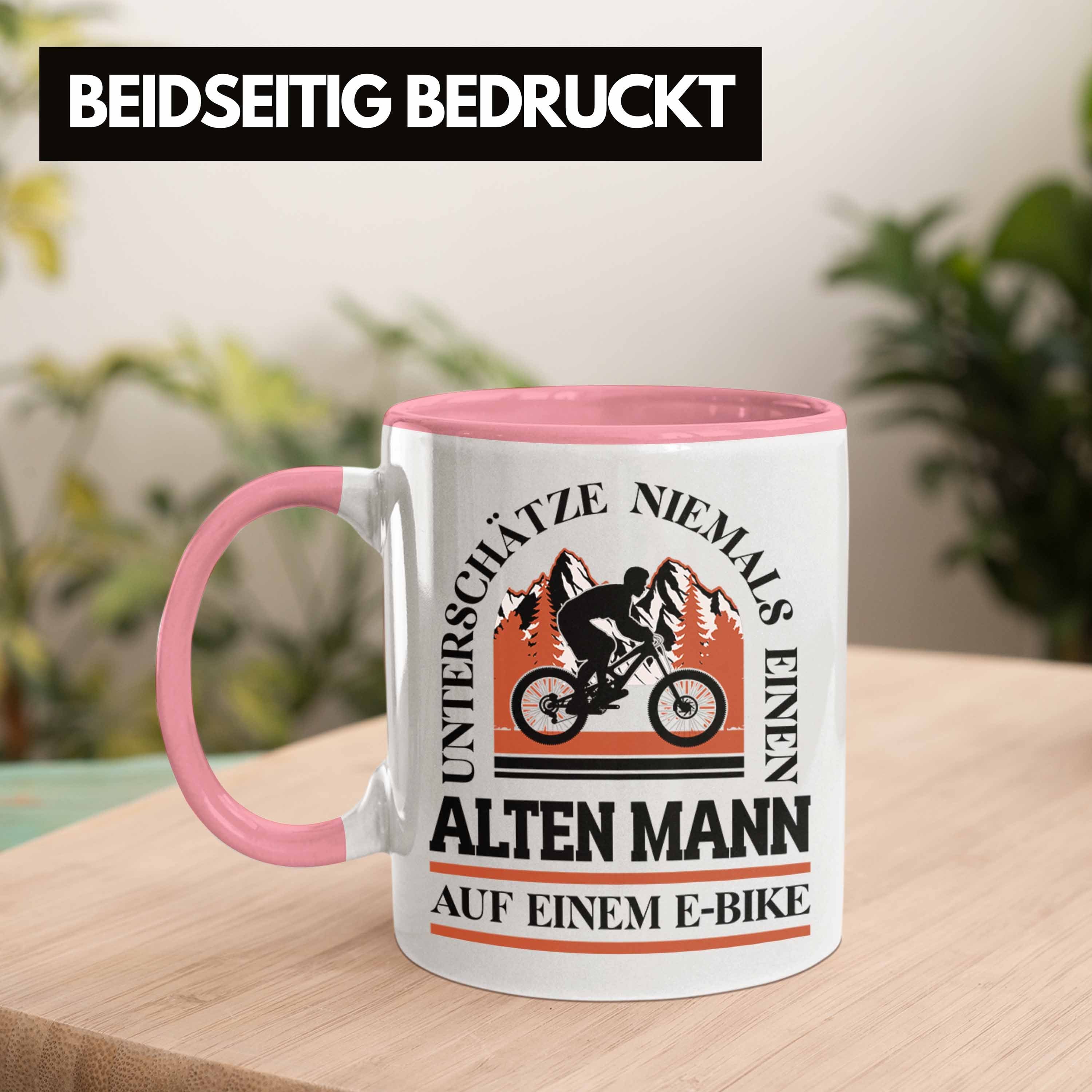 mit Ebike Rentner Geschenke Tasse Spruch Lustige Trendation Kaffeetasse - Trendation E-Bike Tasse Elektrofahrrad Rosa Geschenk