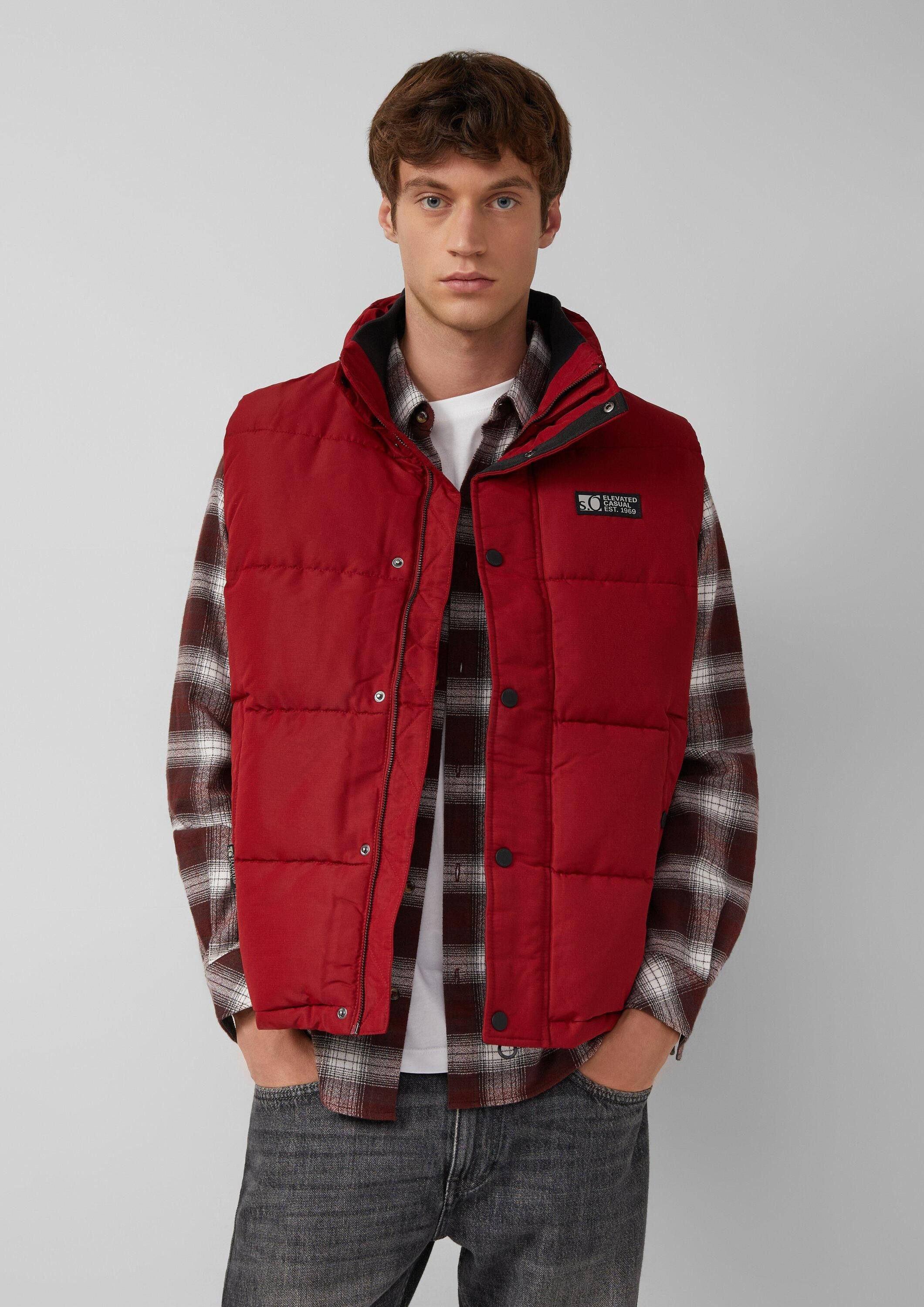 s.Oliver Outdoorjacke Outdoor-Weste Sportive Steppweste mit Logo-Details