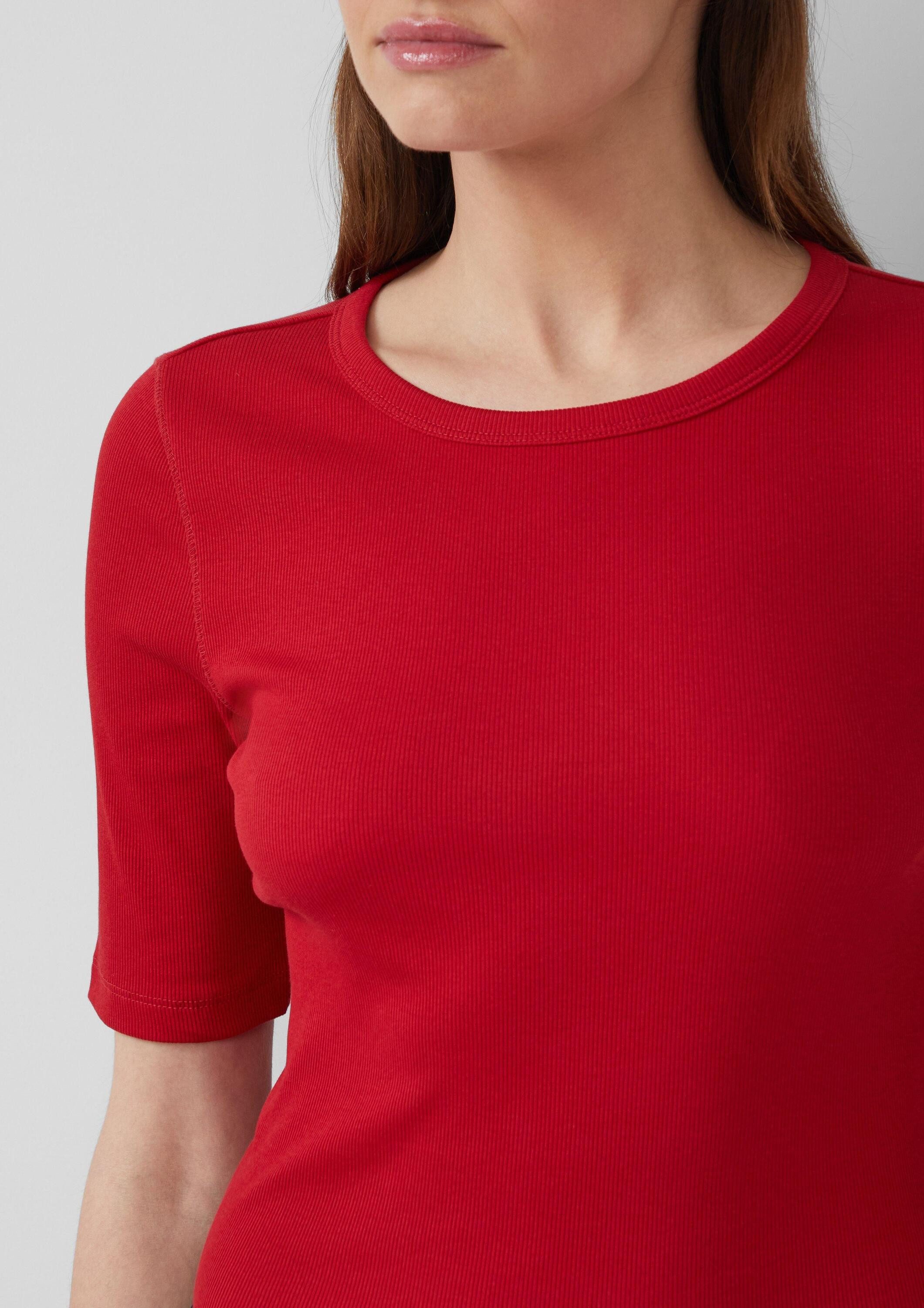 s.Oliver Kurzarmshirt T-Shirt Geripptes T-Shirt im Slim Fit aus Baumwollmix