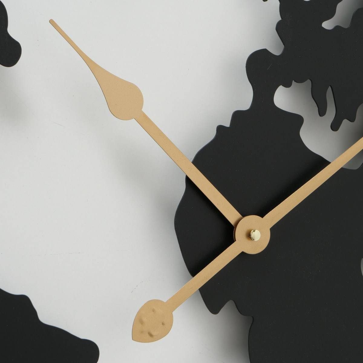 BOLTZE GRUPPE GmbH Wanduhr Wanduhr UNION, Metall, mit goldenen Uhrzeigern