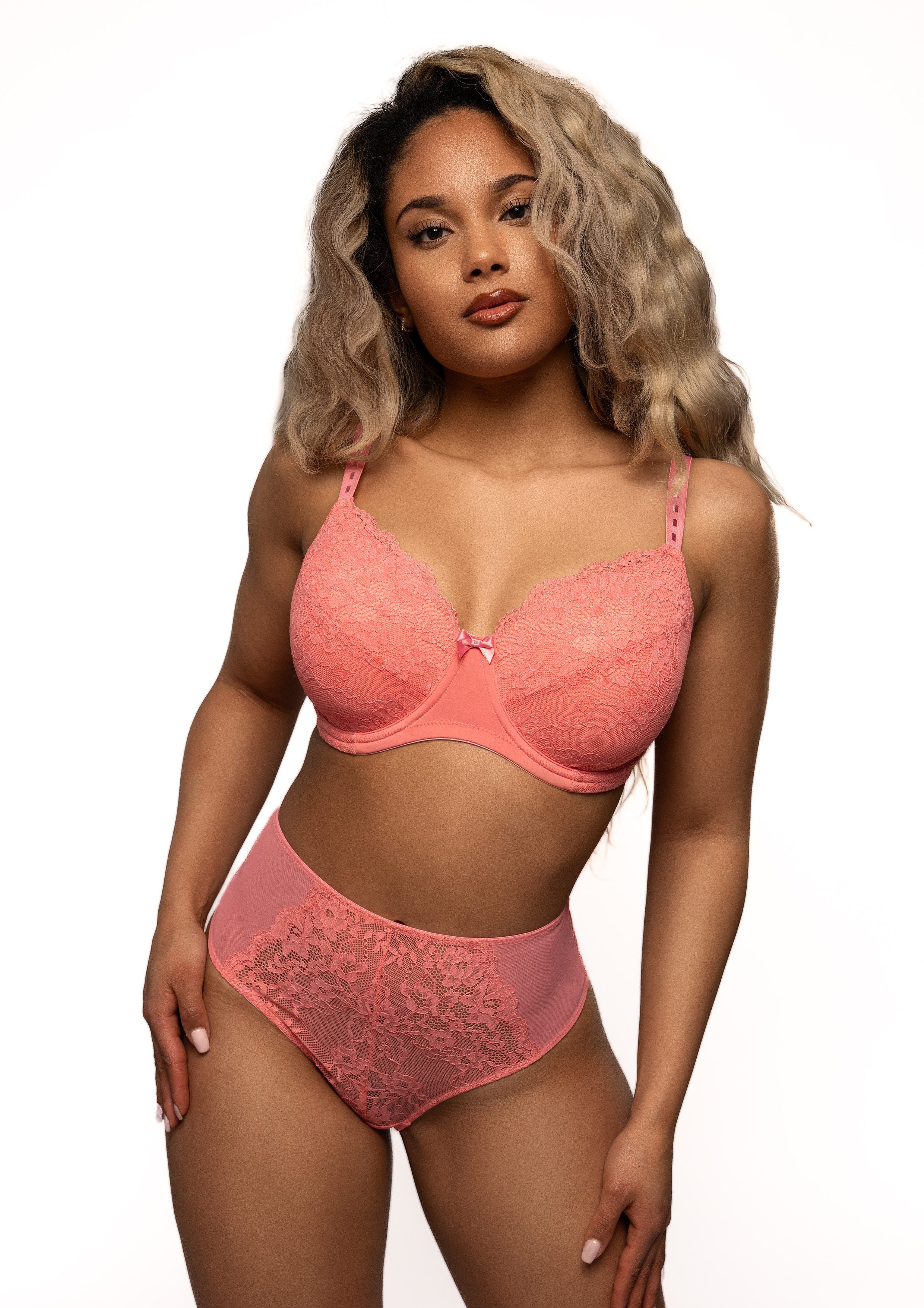 After Eden D-cup & up Panty BO Mit Spitze, leicht durchsichtig, feminin, bequem, weich, elastisch
