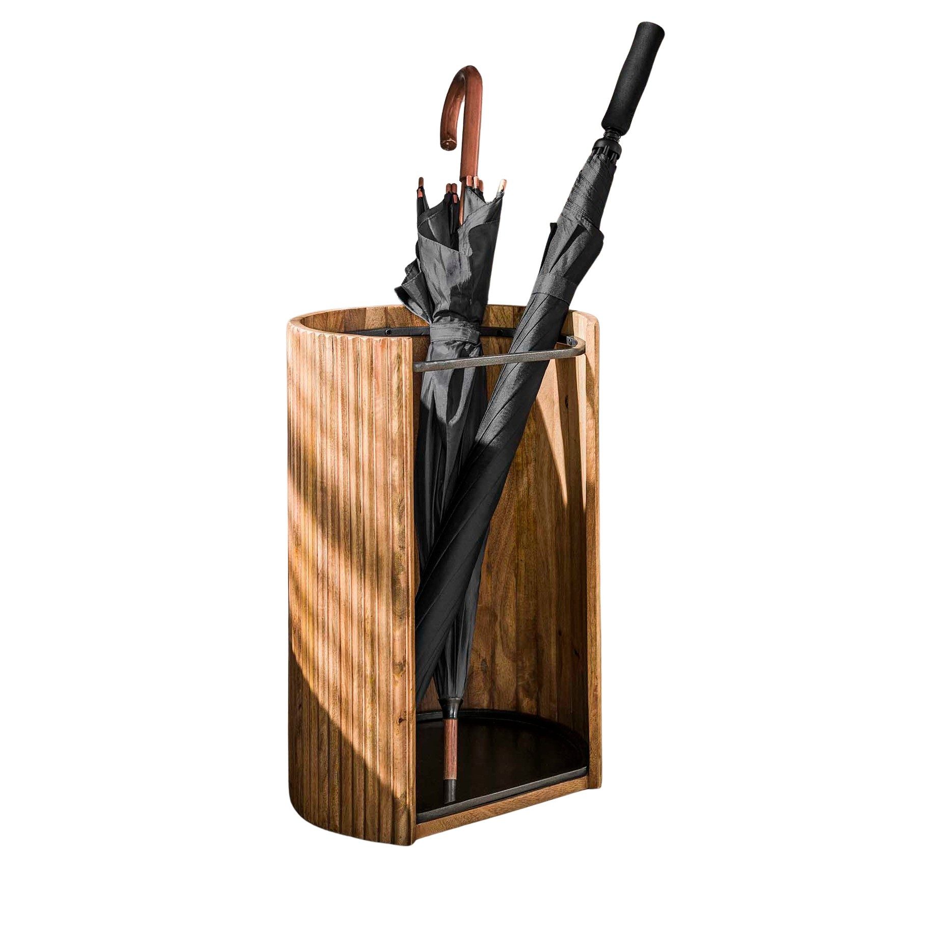 Maison ESTO Schirmständer LAWELL aus massivem Mango Holz halbrund mit Wasserauffangschale, für Regenschirme - Höhe Schirmständer: 50 cm