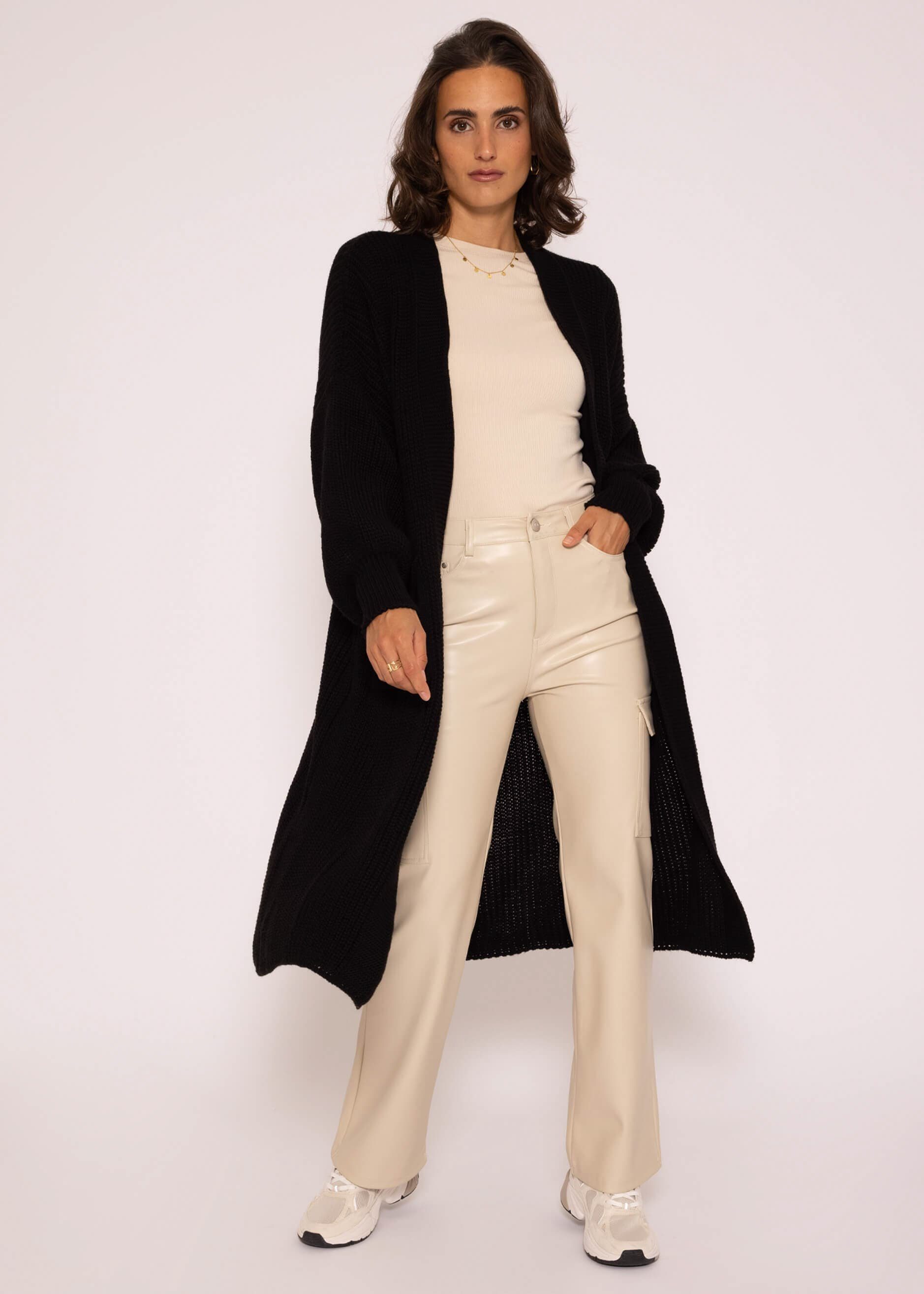 SASSYCLASSY Longstrickjacke Oversize Strickjacke Damen lang Elegant Winter Lässiger Maxi Cardigan aus weichem Grobstrick mit Ballonärmeln