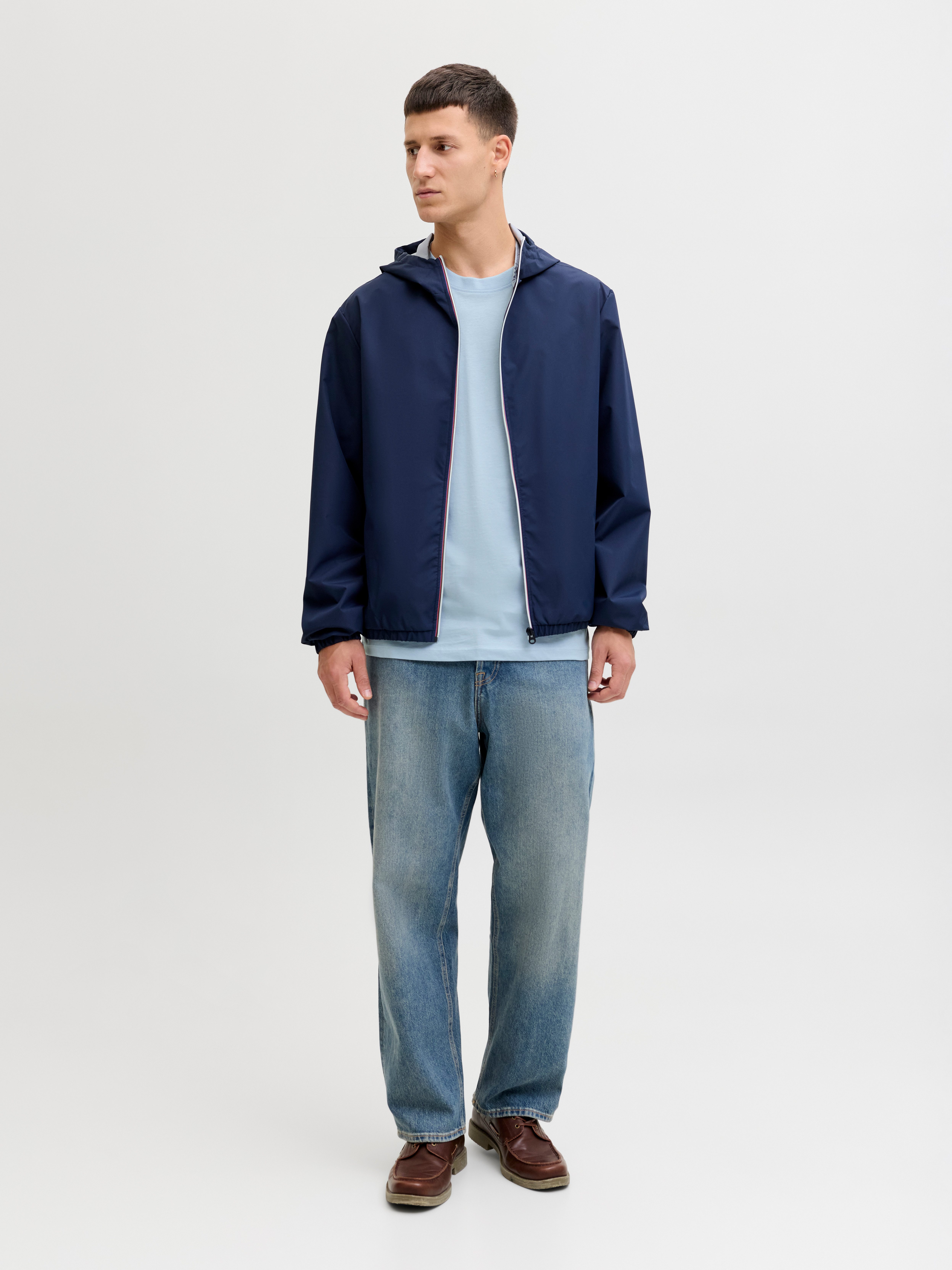 Jack & Jones Rundhalsshirt JJBRANDON TEE SS CREW NECK – Bild 4 von 5