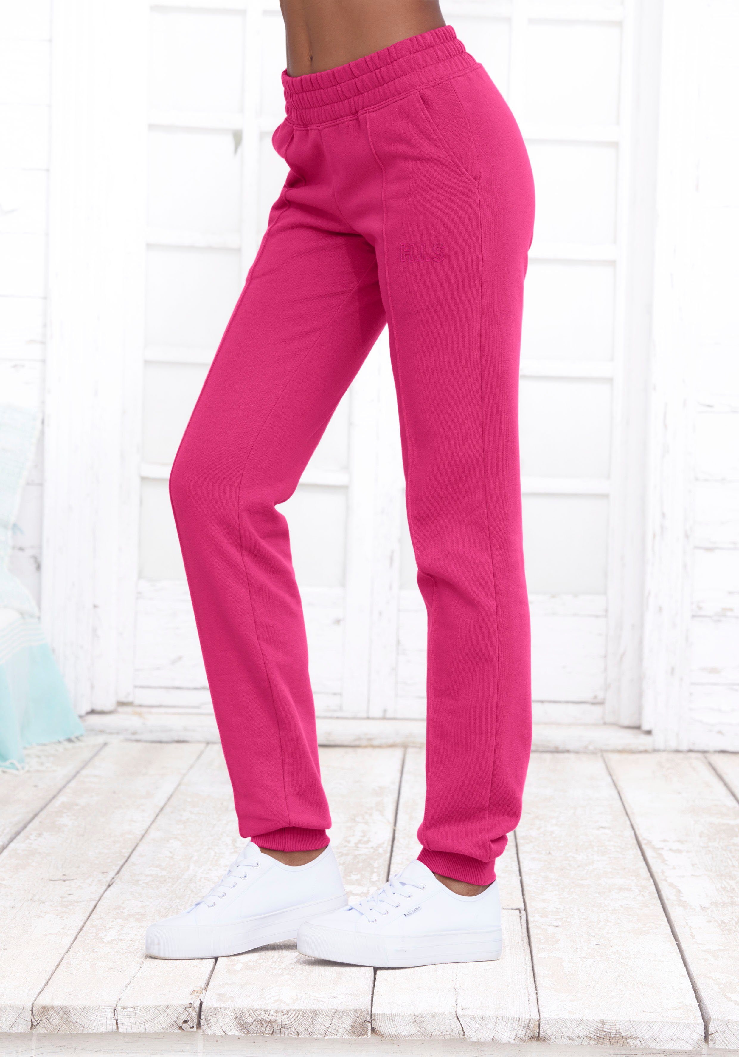 Relaxhose Piping H.I.S pink mit Loungeanzug vorn,