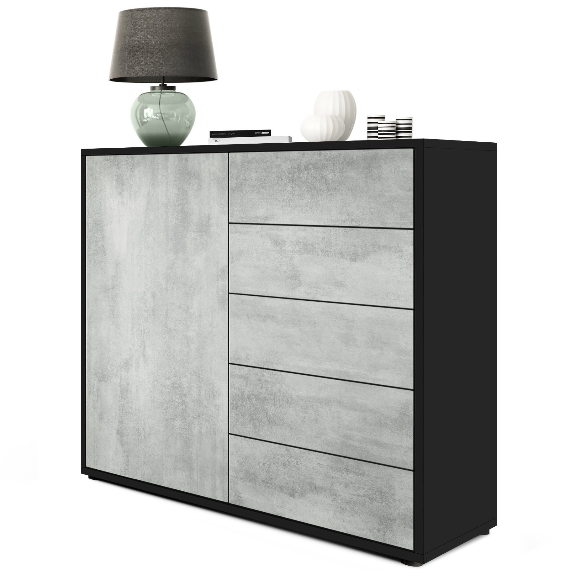 Front in Beton Oxid Optik