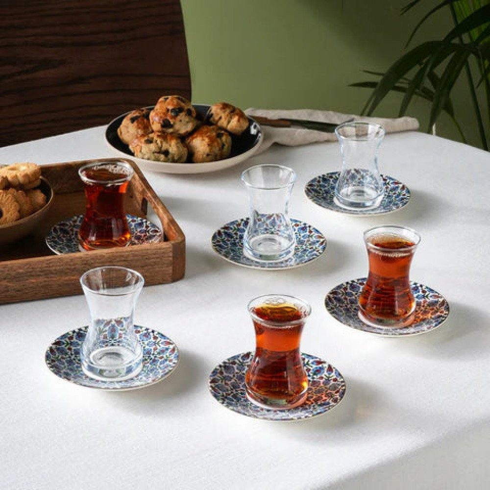 Karaca Teeservice Emirgan 12-teiliges Türkisches Teeset aus Bone China für 6 Personen
