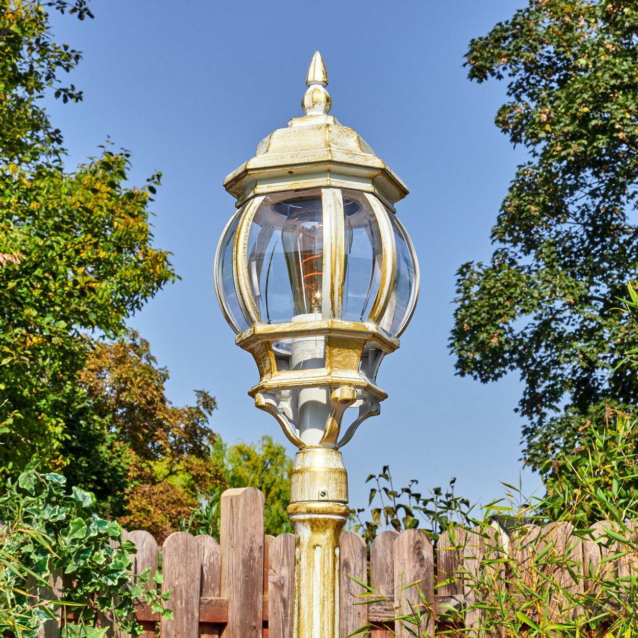 hofstein Pollerleuchte Außenwegeleuchte aus Metall/Kunststoff in Weiß/Goldfarben/Klar, ohne Leuchtmittel, Wegeleuchte im Vintage/Antik/Landhaus-Design, Höhe 205 cm, 1xE27, IP44