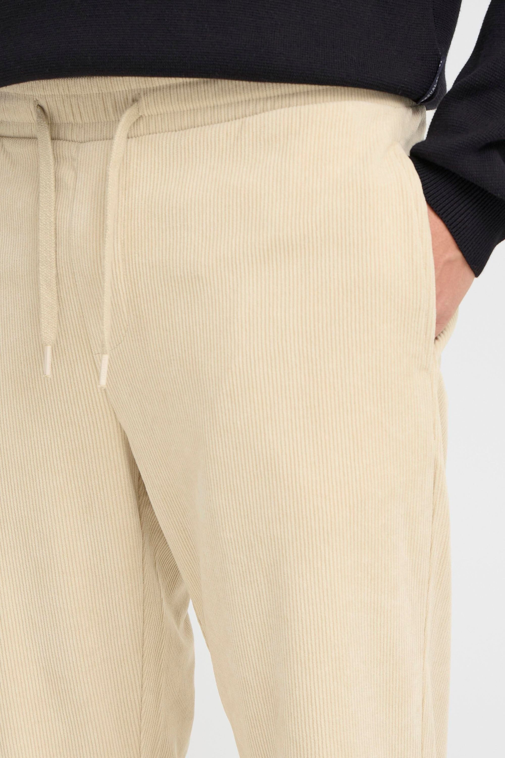 Indicode Chinohose IDMotoril Cordhose mit elastischem Bund - Regular Fit