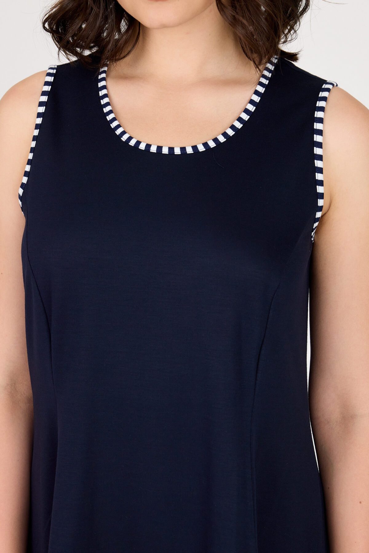 Phistan Midikleid Damenkleid aus Viskosemix – ärmellos
