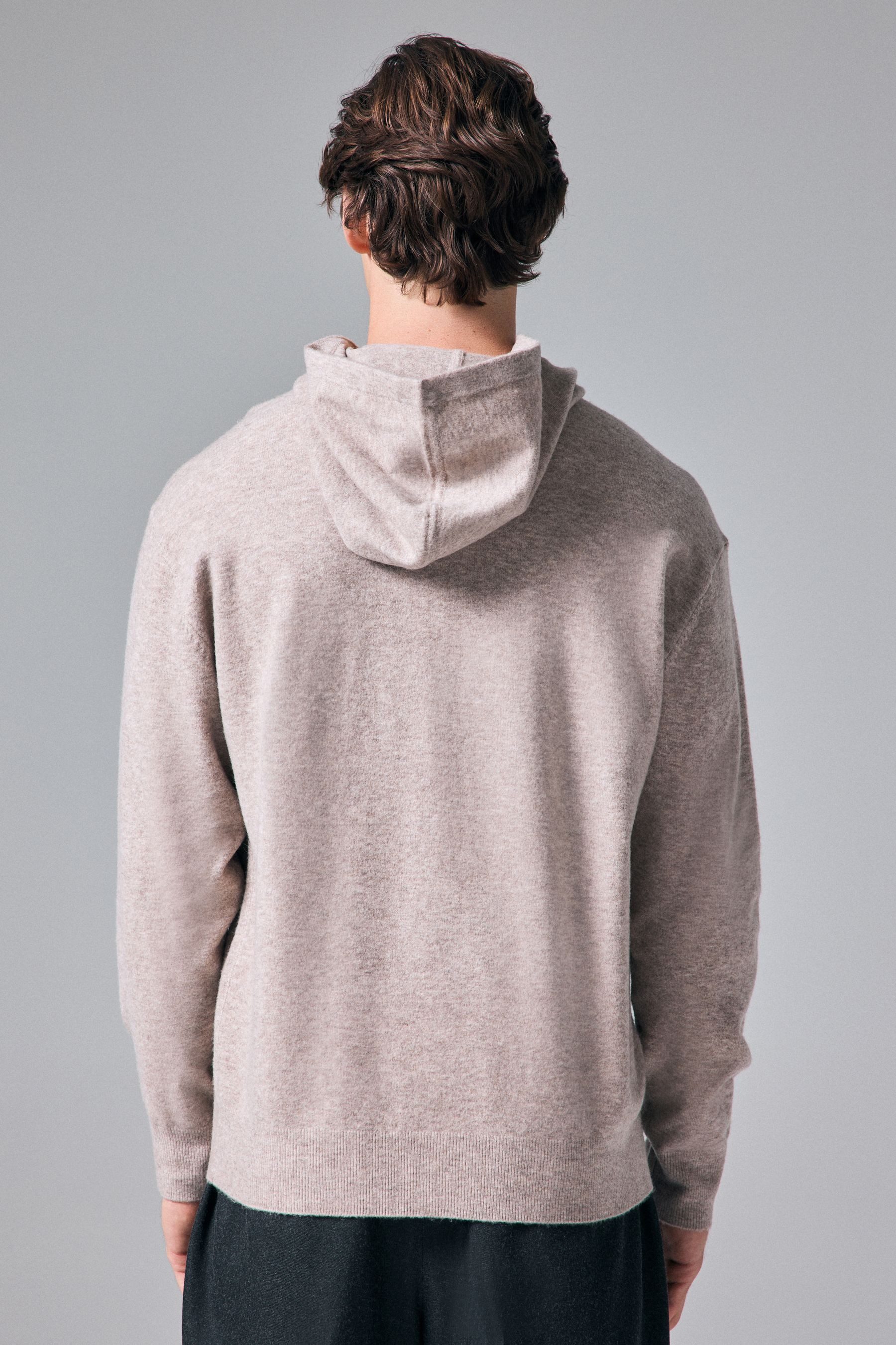 Next Kapuzenpullover Gestricktes Kapuzensweatshirt normale Passform (1-tlg) günstig online kaufen