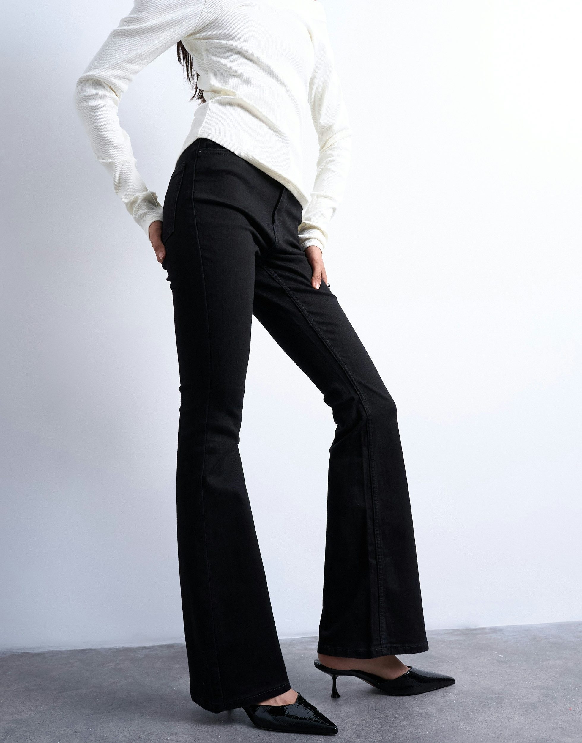 TOPSHOP Bootcut-Jeans TSJAMIE HR FLARE DNM JEANS BL NOOS Baumwollmischung, bootcut fit, high waist