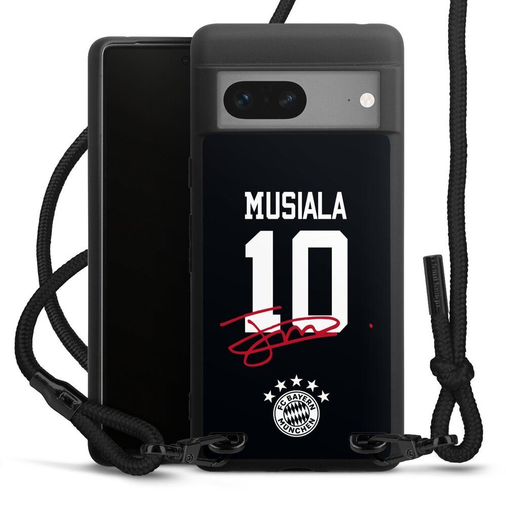 DeinDesign Handyhülle FC Bayern München Jamal Musiala FCB Musiala 10, Google Pixel 7 Premium Handykette Hülle mit Band Case zum Umhängen