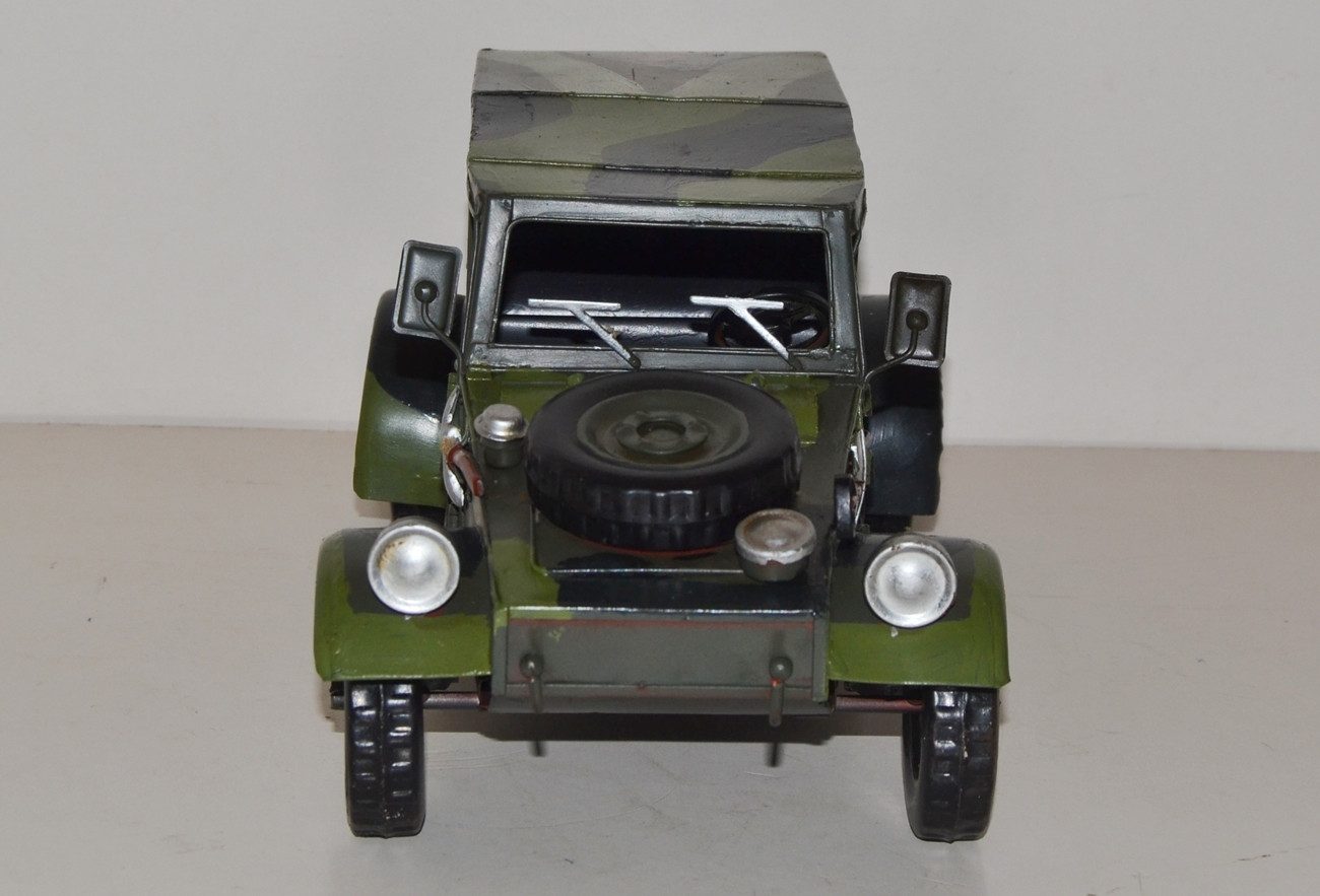 JS GartenDeko Modellauto Blechauto Oldtimer deutsche Automarke Kübelwagen Typ 82 L 37 cm
