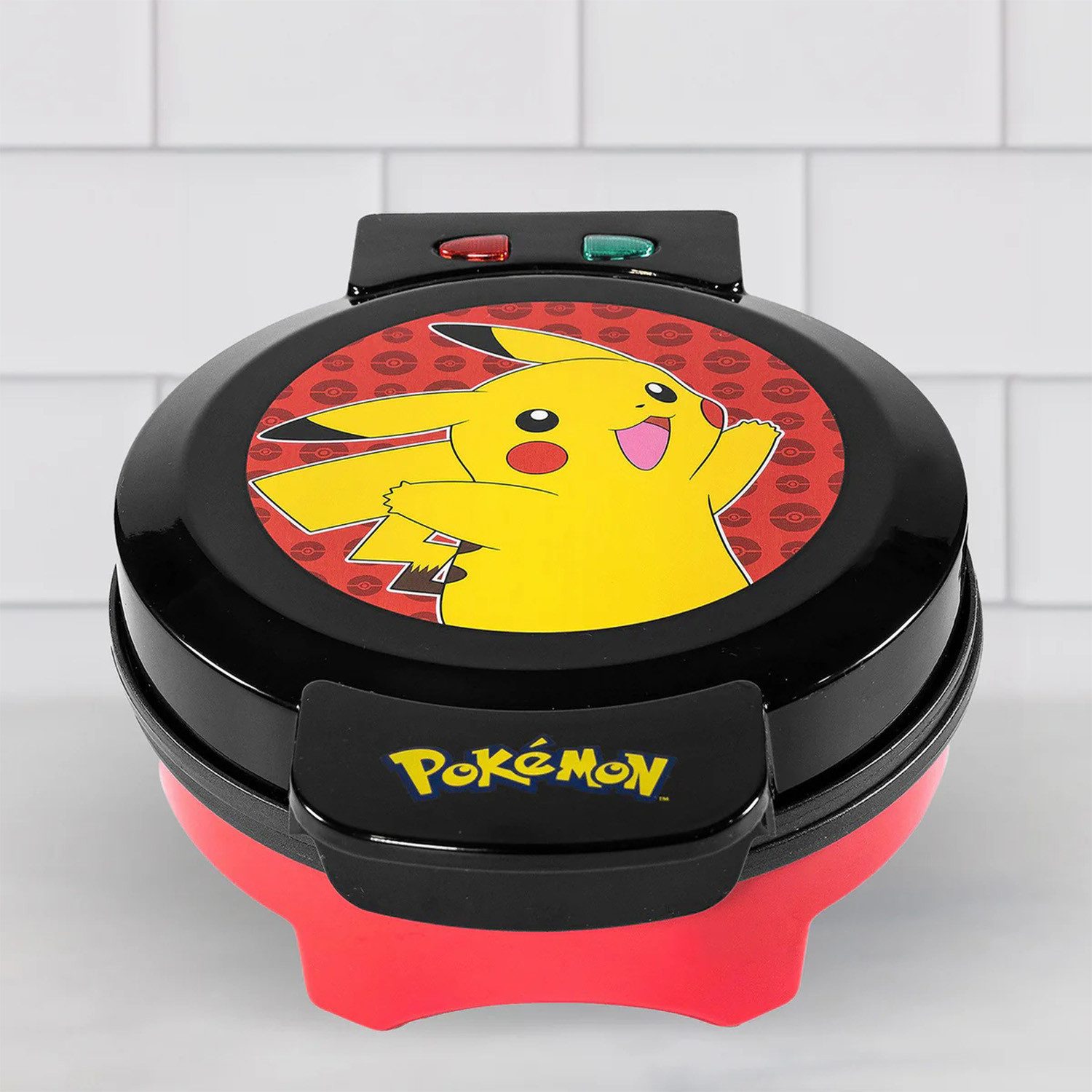 Uncanny Brands Waffeleisen Pokémon Pikachu Waffeleisen - Antihaft Waffle Maker