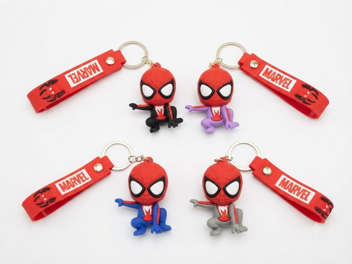 GOLDIA GMBH Schlüsselanhänger Spiderman mit Band Überraschungsdesign 1 Stück zufällige Variante (Set, 1-tlg., Geschenk-Set), Überraschungsdesign mit Schlüsselband, Design nicht frei wählbar