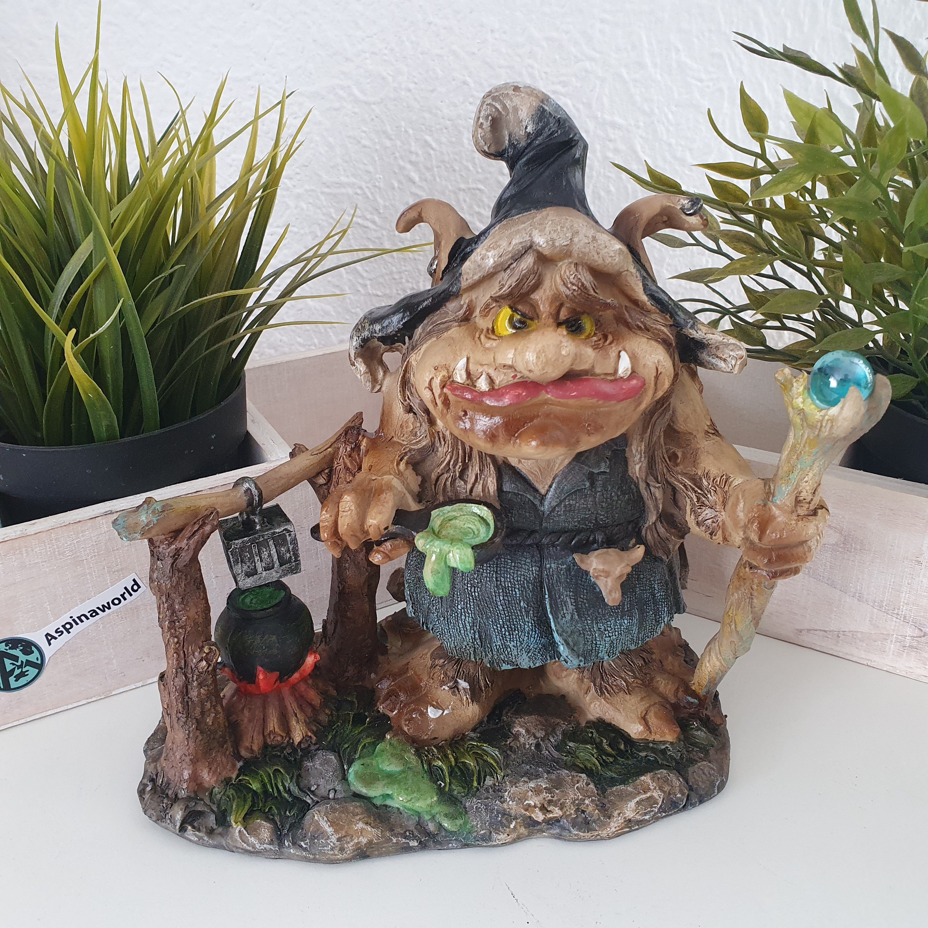 Vogler Dekofigur Hexen Figur Troll mit Zauberstab 20 cm