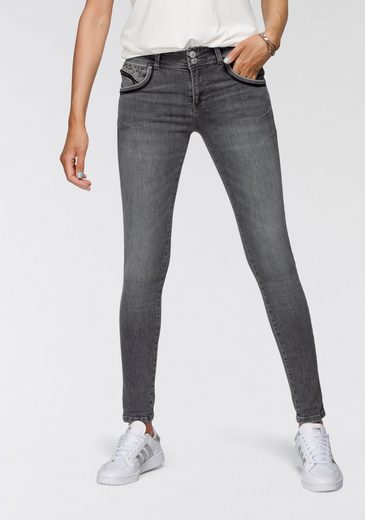 LTB Slim-fit-Jeans »ROSELLA X« mit schmalem Bein, normaler Leibhöhe und vielen Nieten-Details