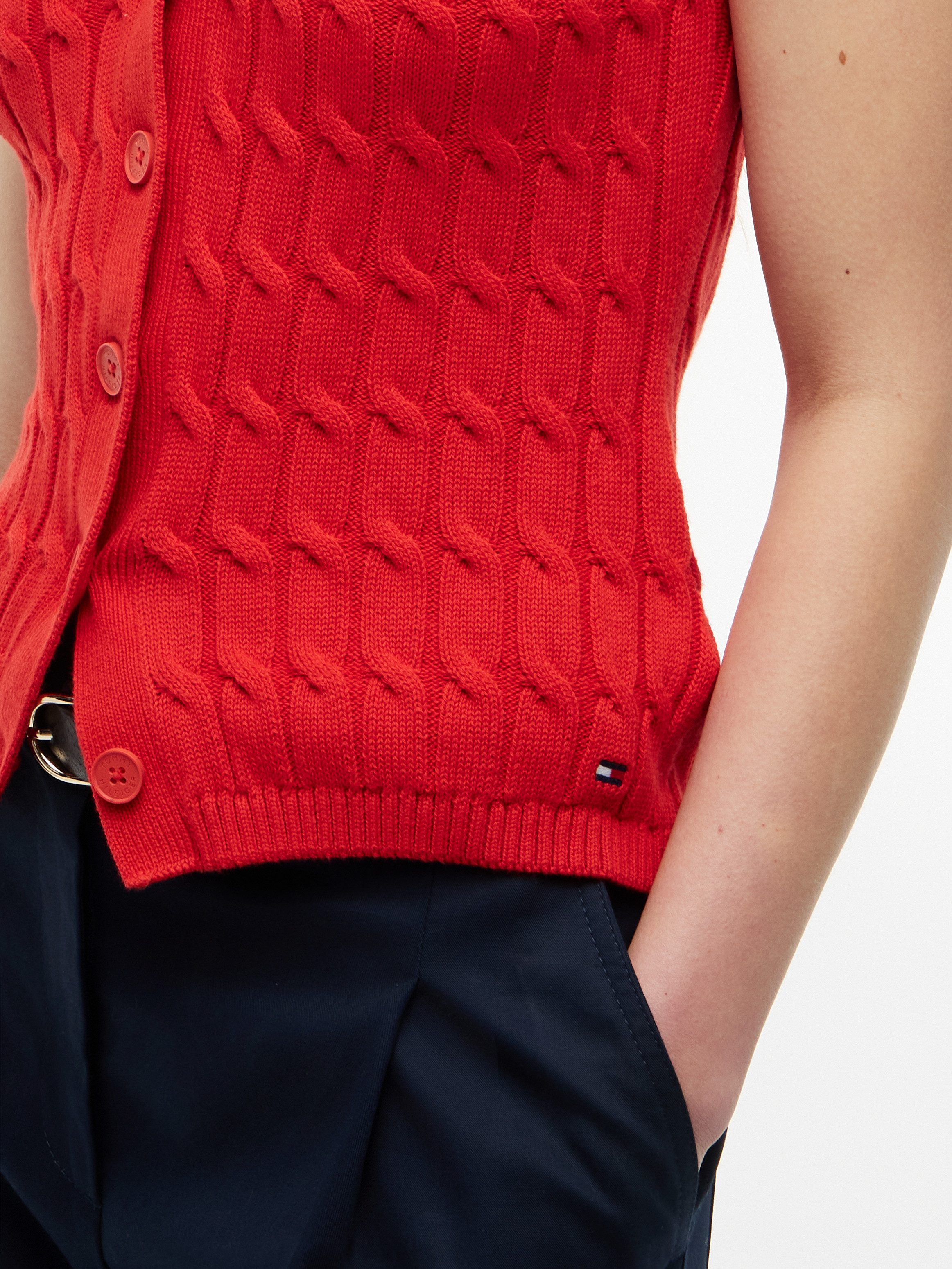Tommy Hilfiger Strickweste MID GG CABLE VEST CARDI Baumwolle, mit Zopfstrickmuster