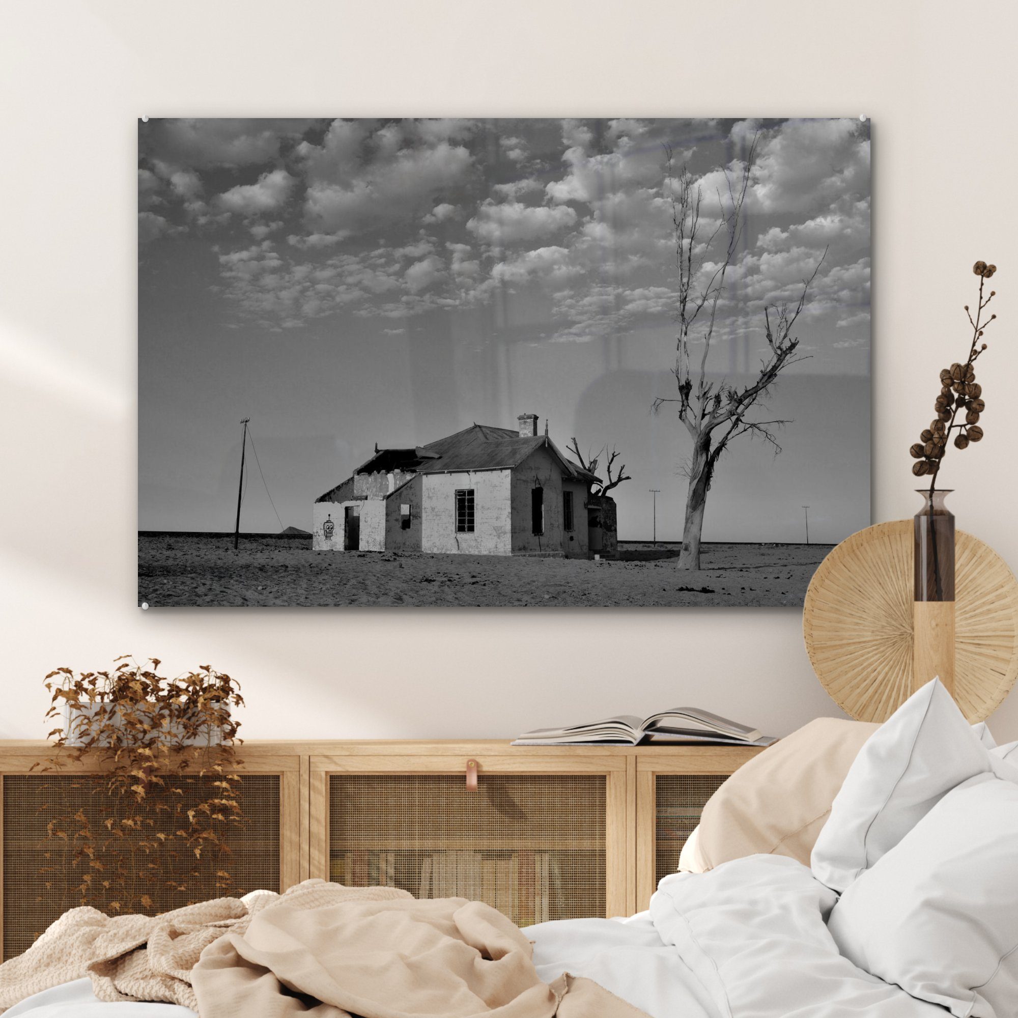 Acrylglasbilder Acrylglasbild in & Schlafzimmer in (1 Afrika - Namibia Gebäude weiß, Verlassenes Wohnzimmer schwarz und MuchoWow St),