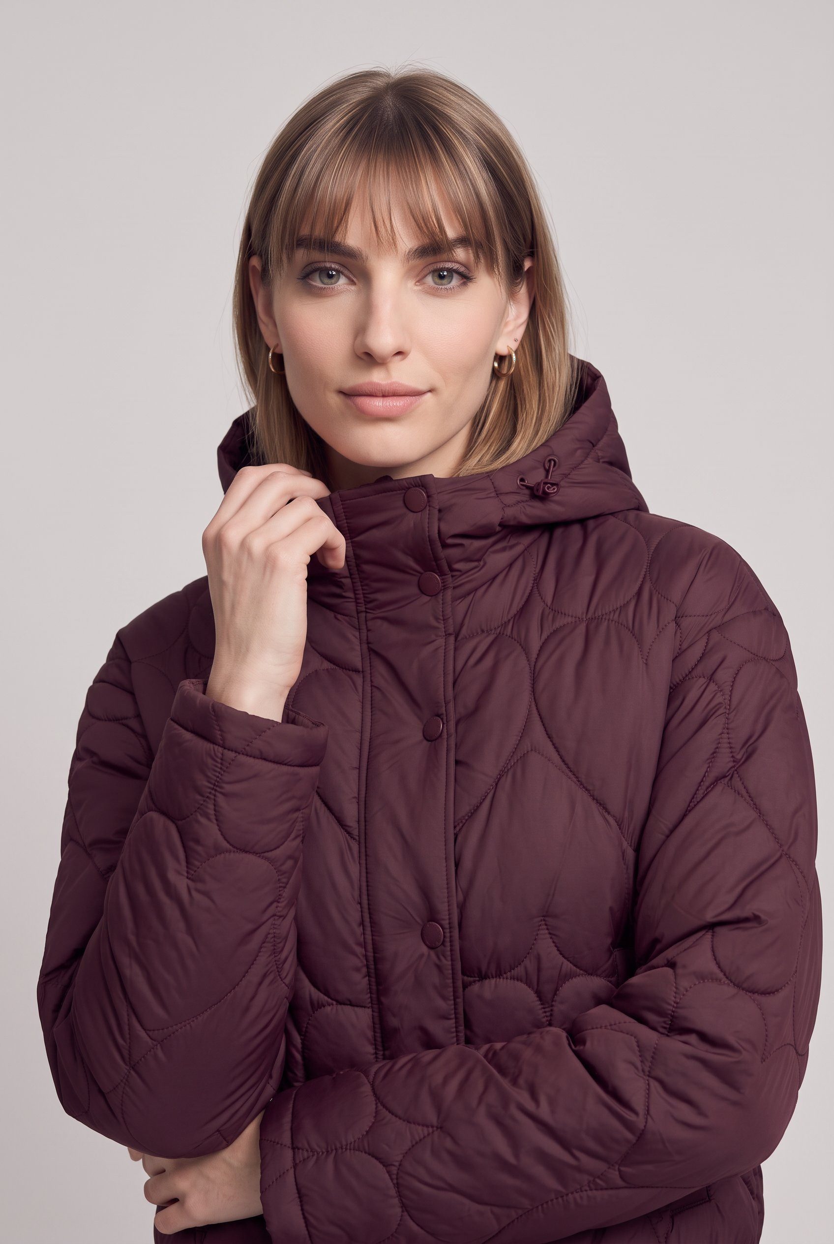 ONLY Steppjacke ONLTAHIA LW HEART HOOD JACKET CC OTW Kunstfaser