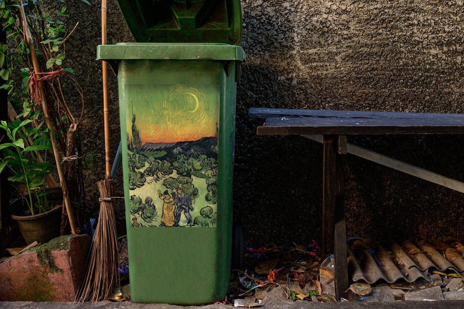 MuchoWow Wandsticker Spaziergang in der Mülltonne, Dämmerung Gogh van (1 Abfalbehälter - Container, St), Vincent Mülleimer-aufkleber, Sticker