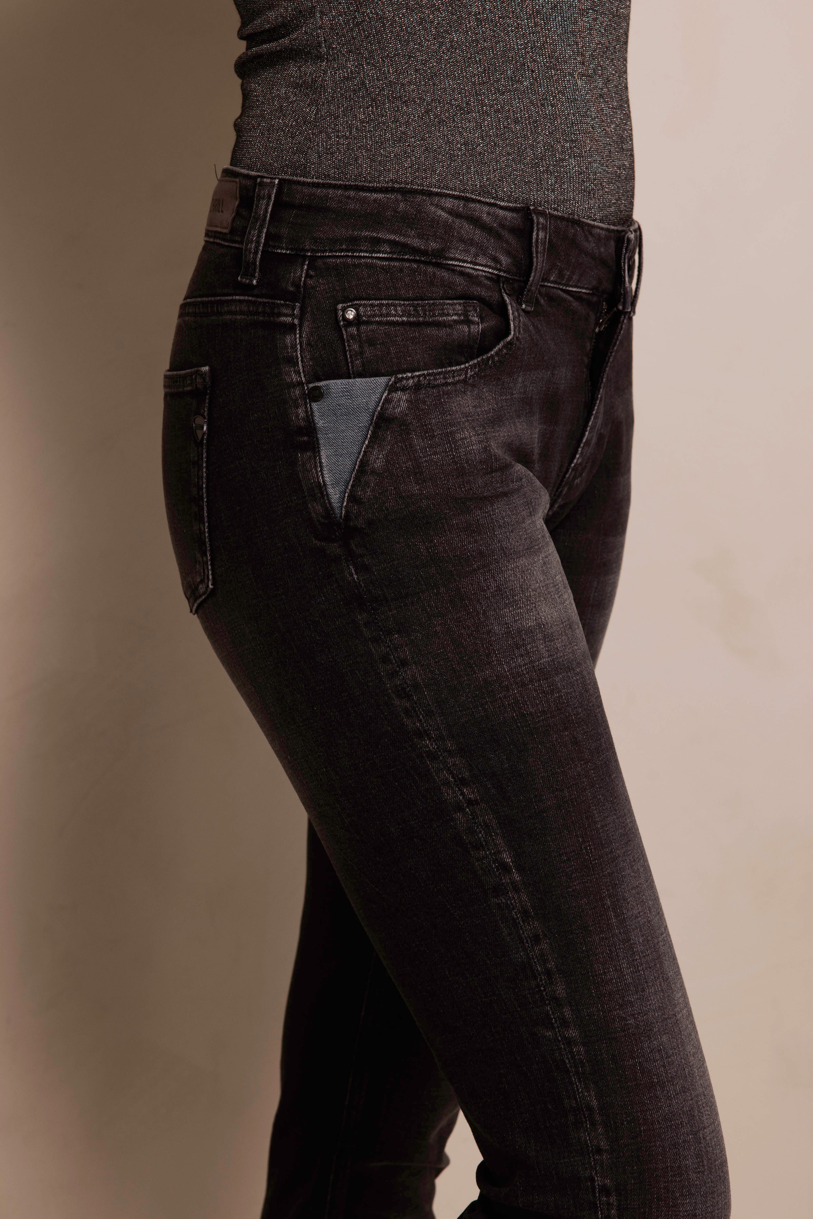 Skinny-fit-Jeans ZHNOVA