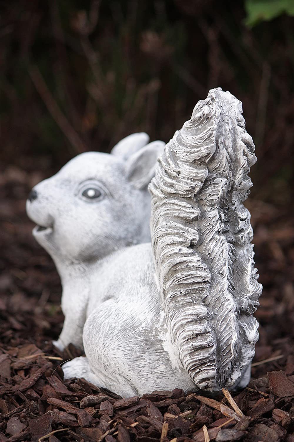 Stone and Style Gartenfigur sitzend Steinfigur Eichhörnchen