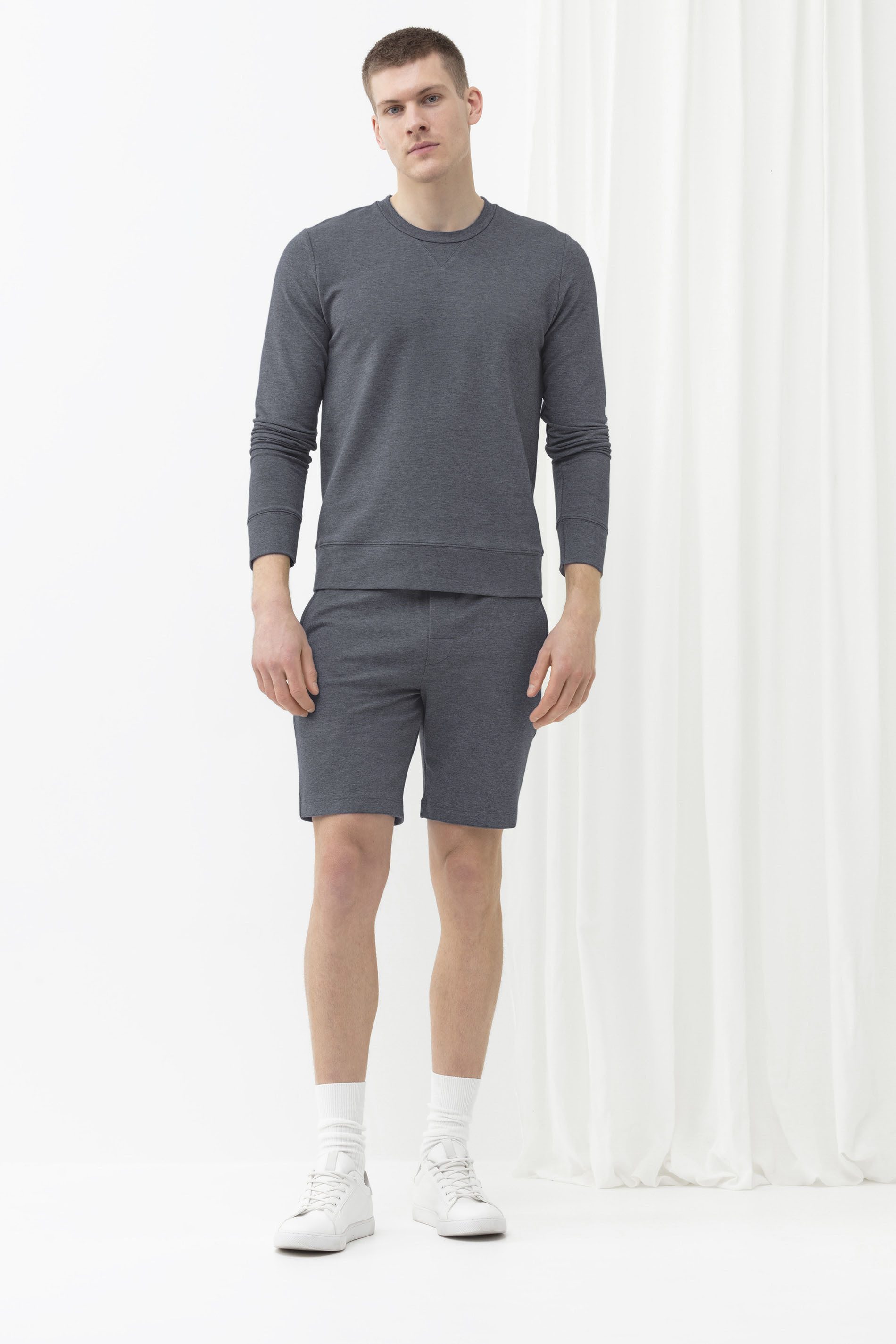 Mey Sweatshirt Mey male Sweatshirt Serie Enjoy Uni (1-tlg) Basic Shirt, zeitloses Design, Baumwoll-Mix, Rundhals