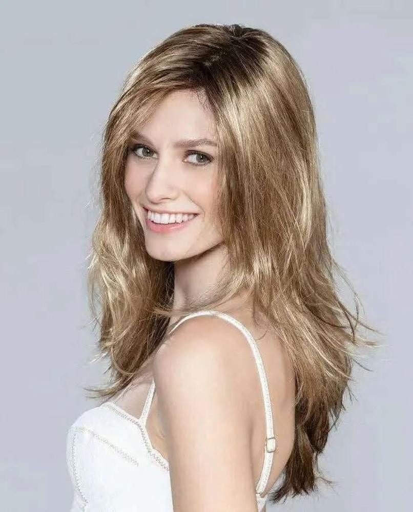 Ellen Wille Kunsthaarperücke Ellen Wille Glamour Mono, Natürlicher Lang-Look mit Extended Lace-Front & linkem Mono-Scheitel.