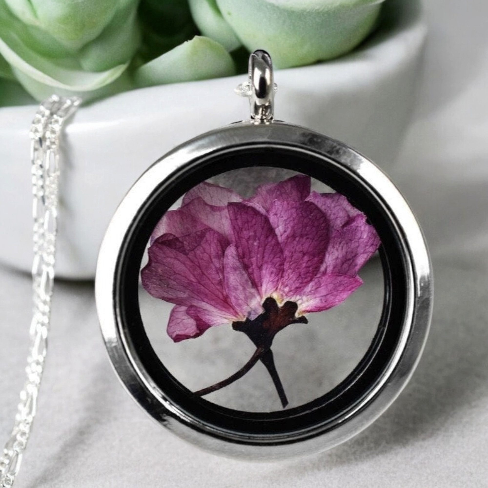 MadamLili Kette mit Anhänger Japanische Kirschblüte günstig online kaufen