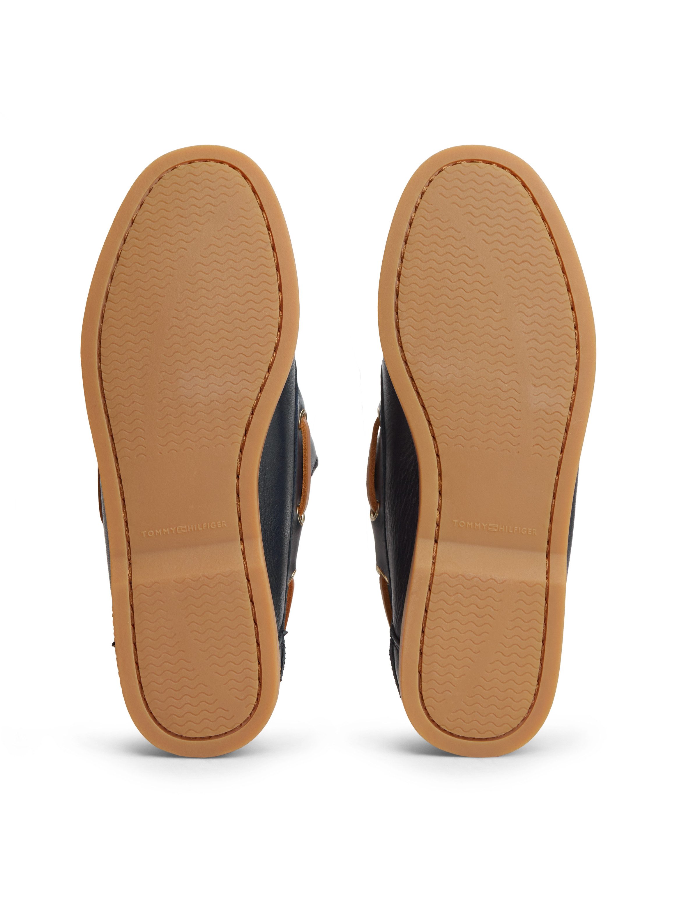 Tommy Hilfiger TH FLAG BOAT SHOE CORE LEATHER Bootsschuh Schnürschuh, Sommerschuh mit modischen Durchzügen