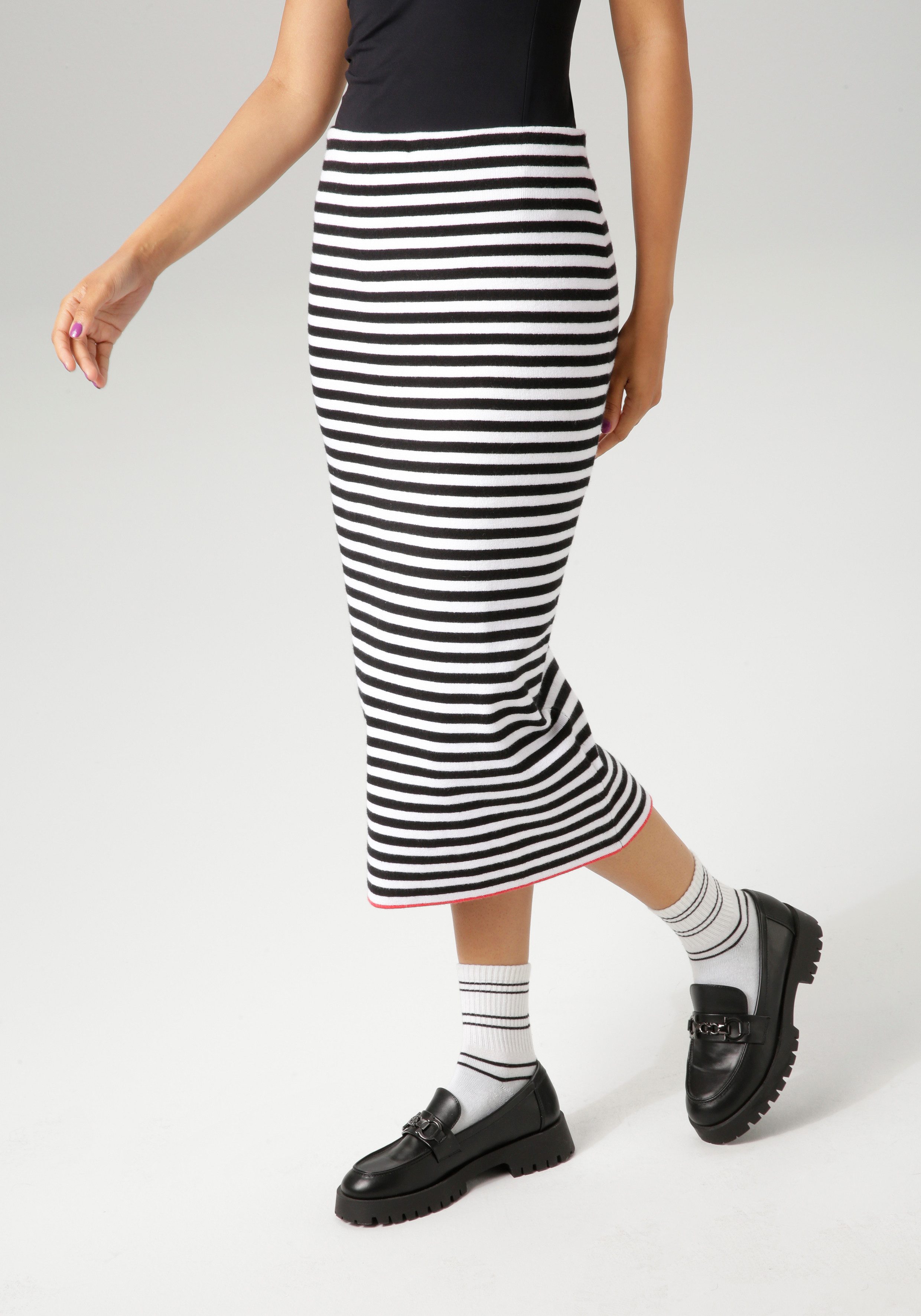 Aniston CASUAL Strickrock mit rotem Farbakzent günstig online kaufen