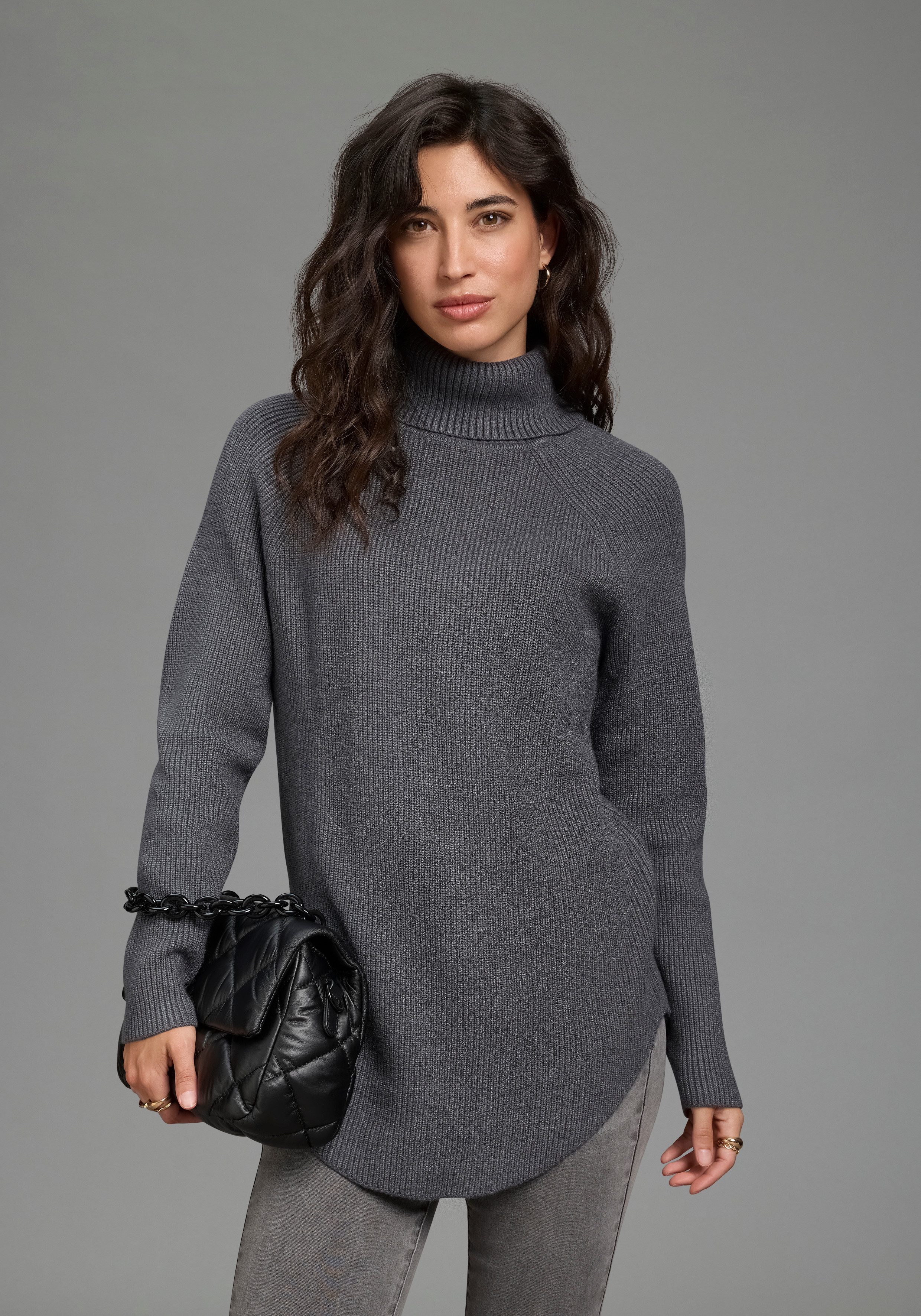 Laura Scott Strickpullover mit Rollkragen und figurumspielender Passform aus kuscheliger Viskosemischung