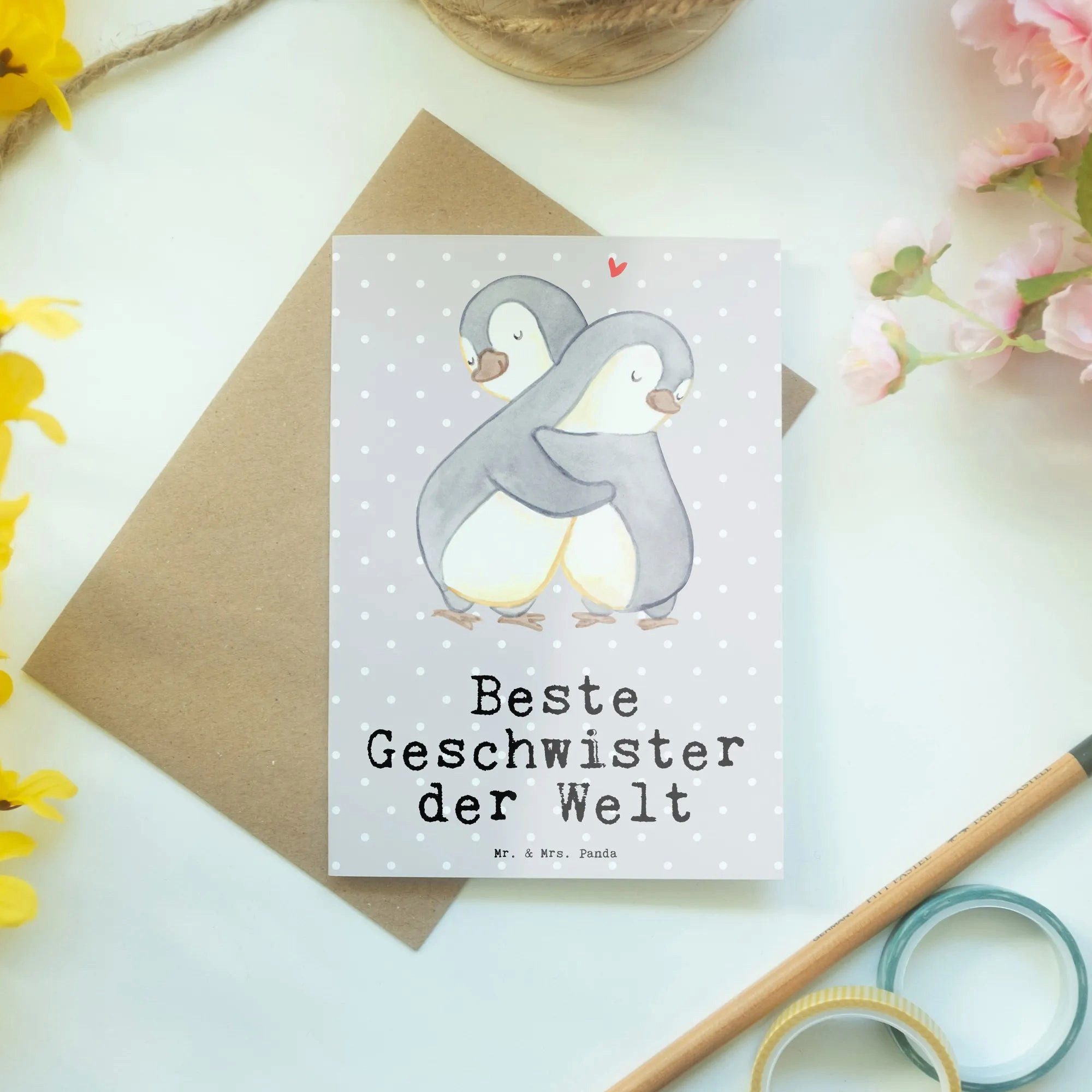 Thumbnail - Mr. & Mrs. Panda Grußkarte Pinguin Beste Geschwister der Welt - Grau Pastell - Geschenk, Karte, Handgefertigt