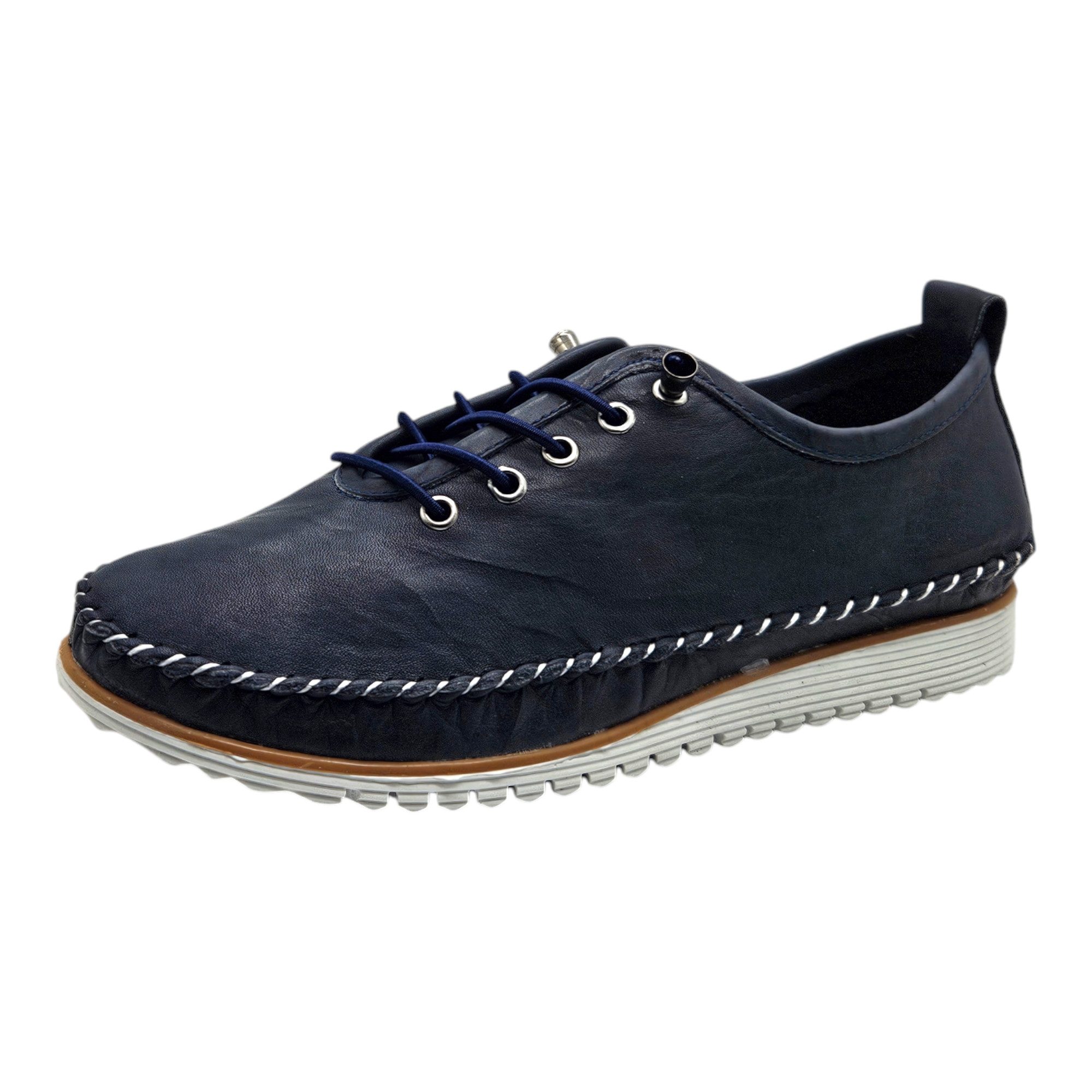 Schnürschuh