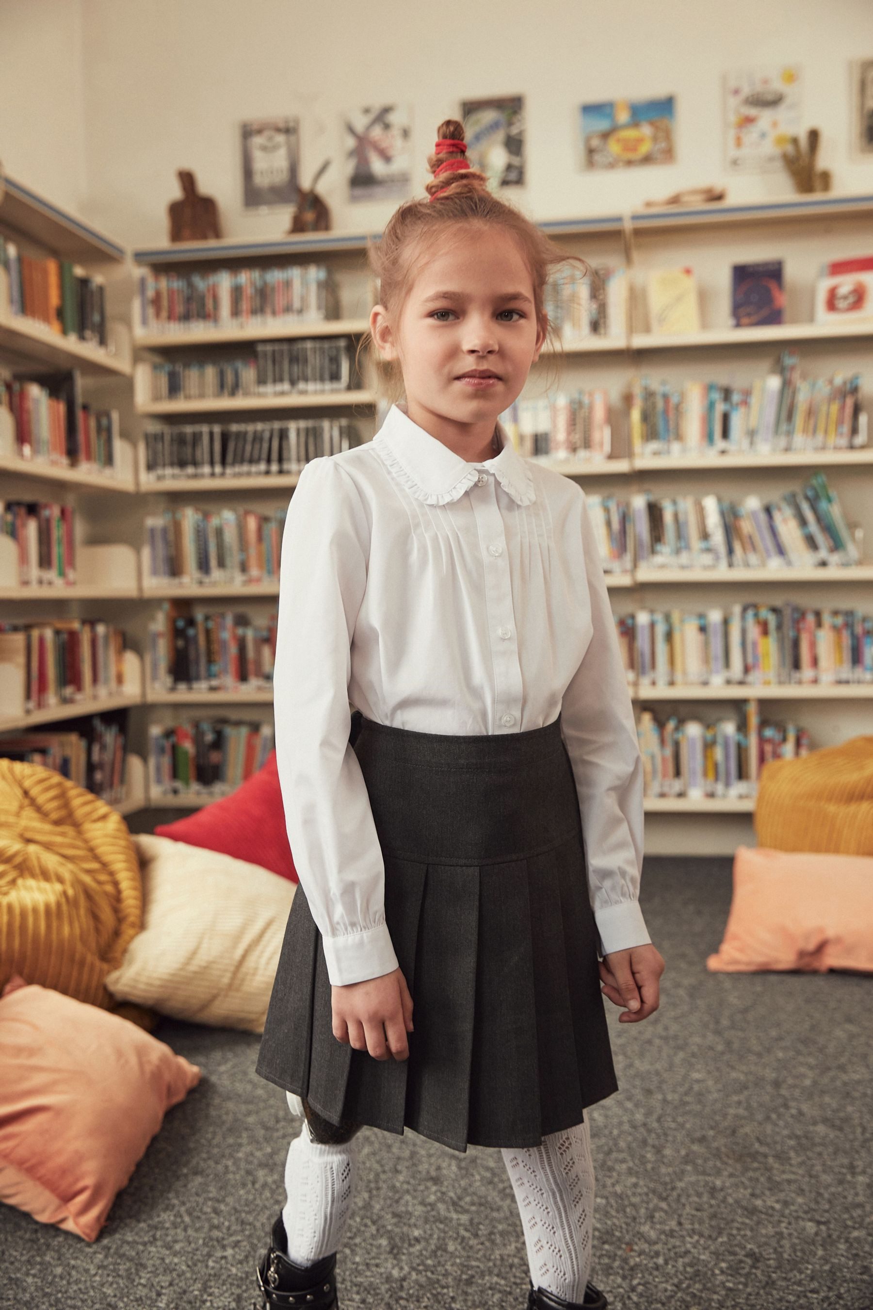 Next Langarmshirt Langärmelige Schul-Bluse mit hübschem Kragen (1-tlg) – Bild 5 von 5