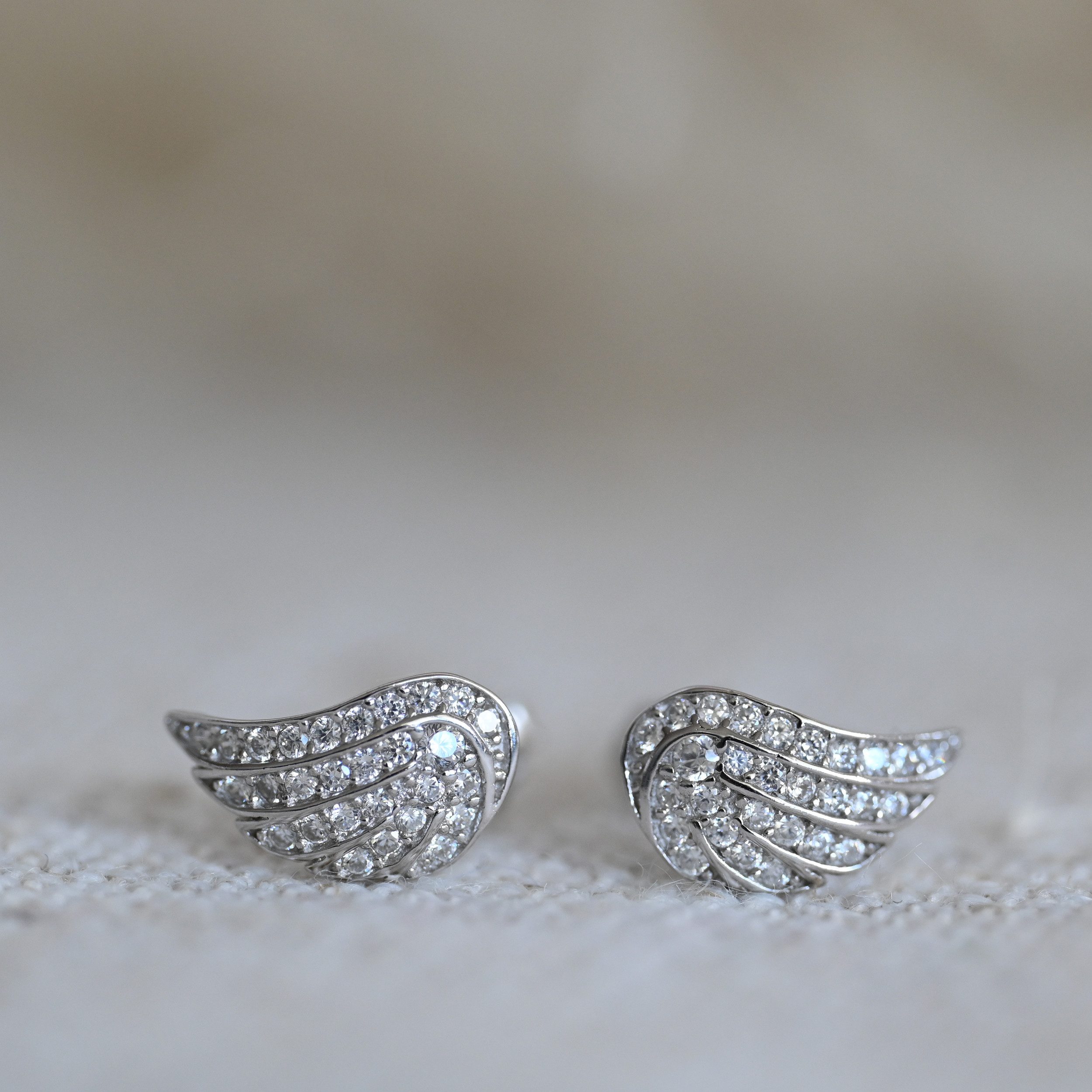 Runde Perlé Paar Ohrstecker kleine Engelsflügel Ohrstecker Flügel Zirkonia, günstig online kaufen