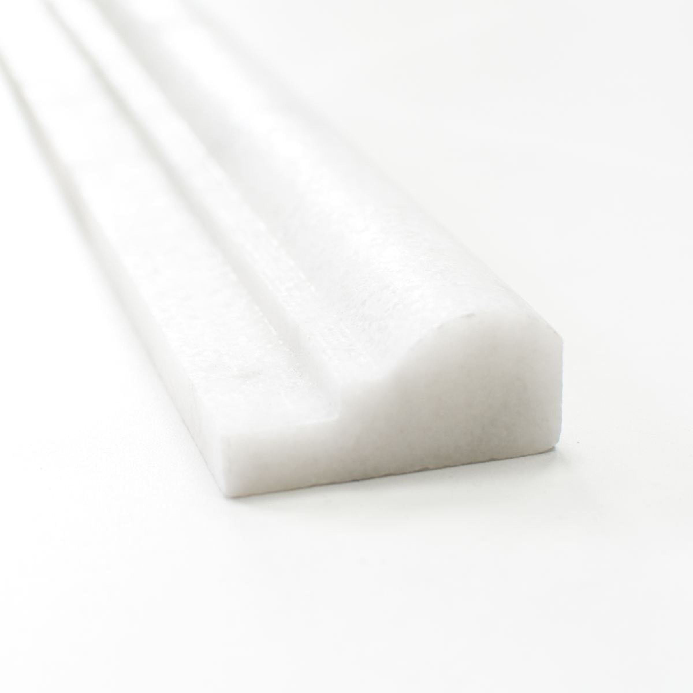 Mosani Bodenfliese Profil Stück / Marmormosaik 10 matt Borde weiß