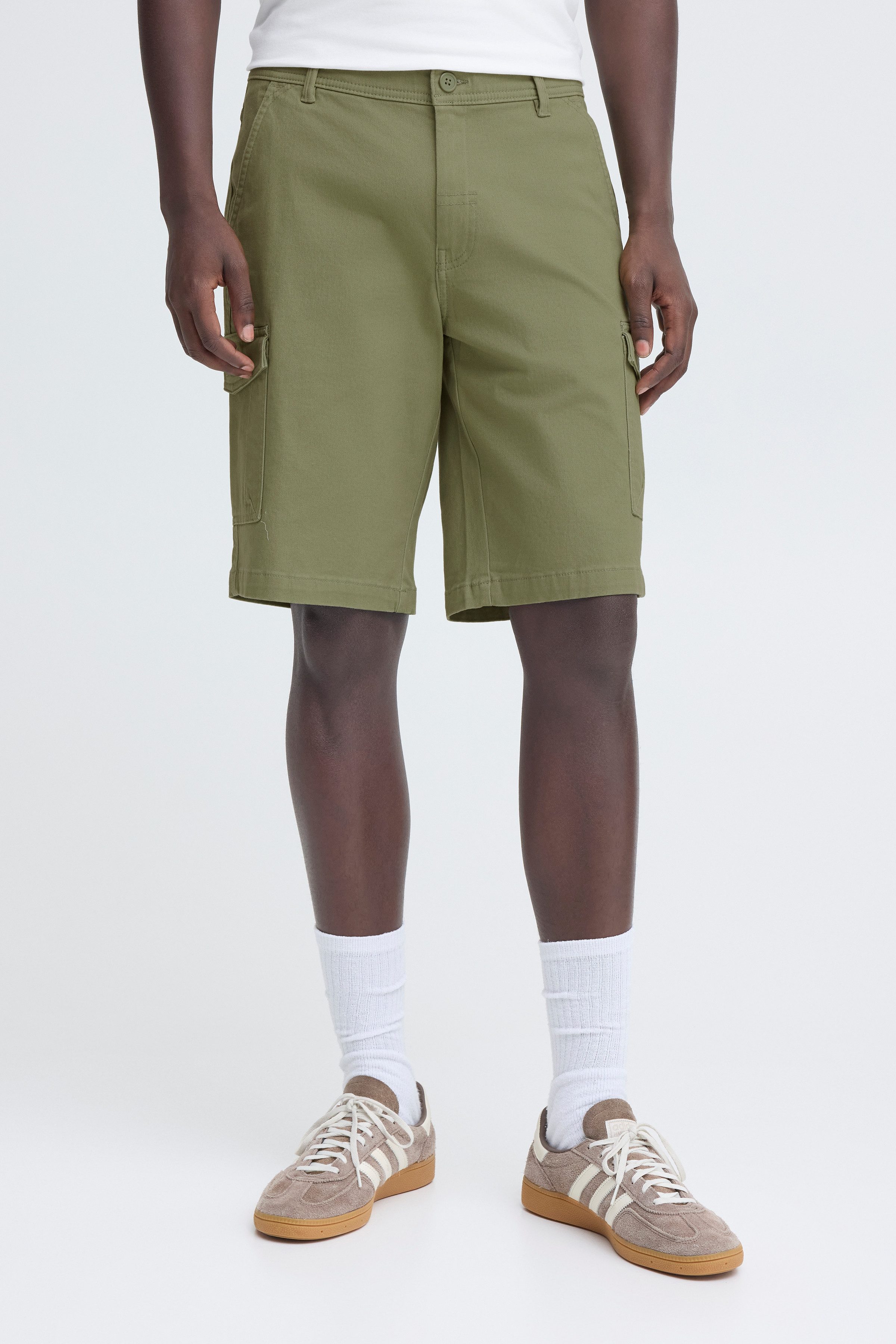 Blend Shorts BHMASON SLIM/REG CARGO SHORTS mit Markenlabel, aus Baumwollmischung, Regular Fit, elastisch