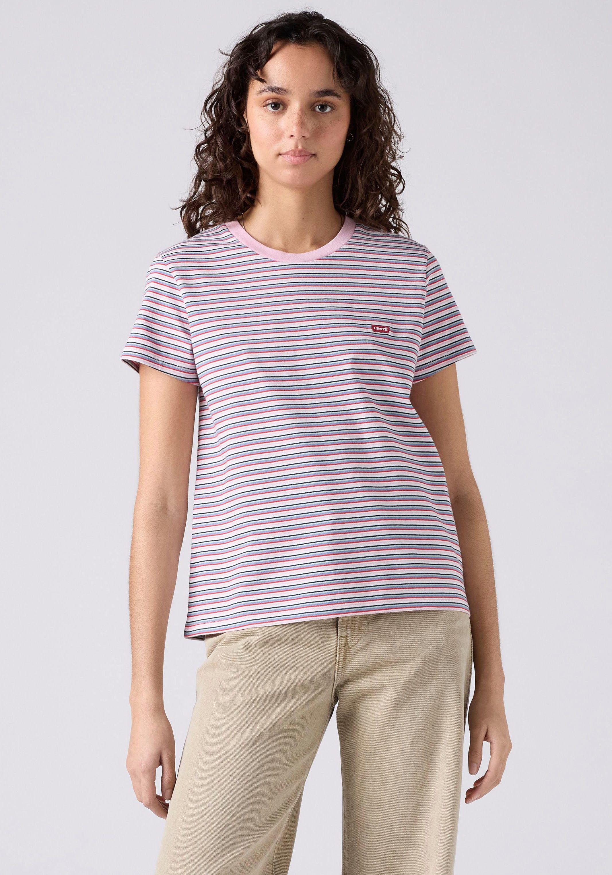 Levi's® T-Shirt PERFECT TEE mit kleiner Logo-Stickerei