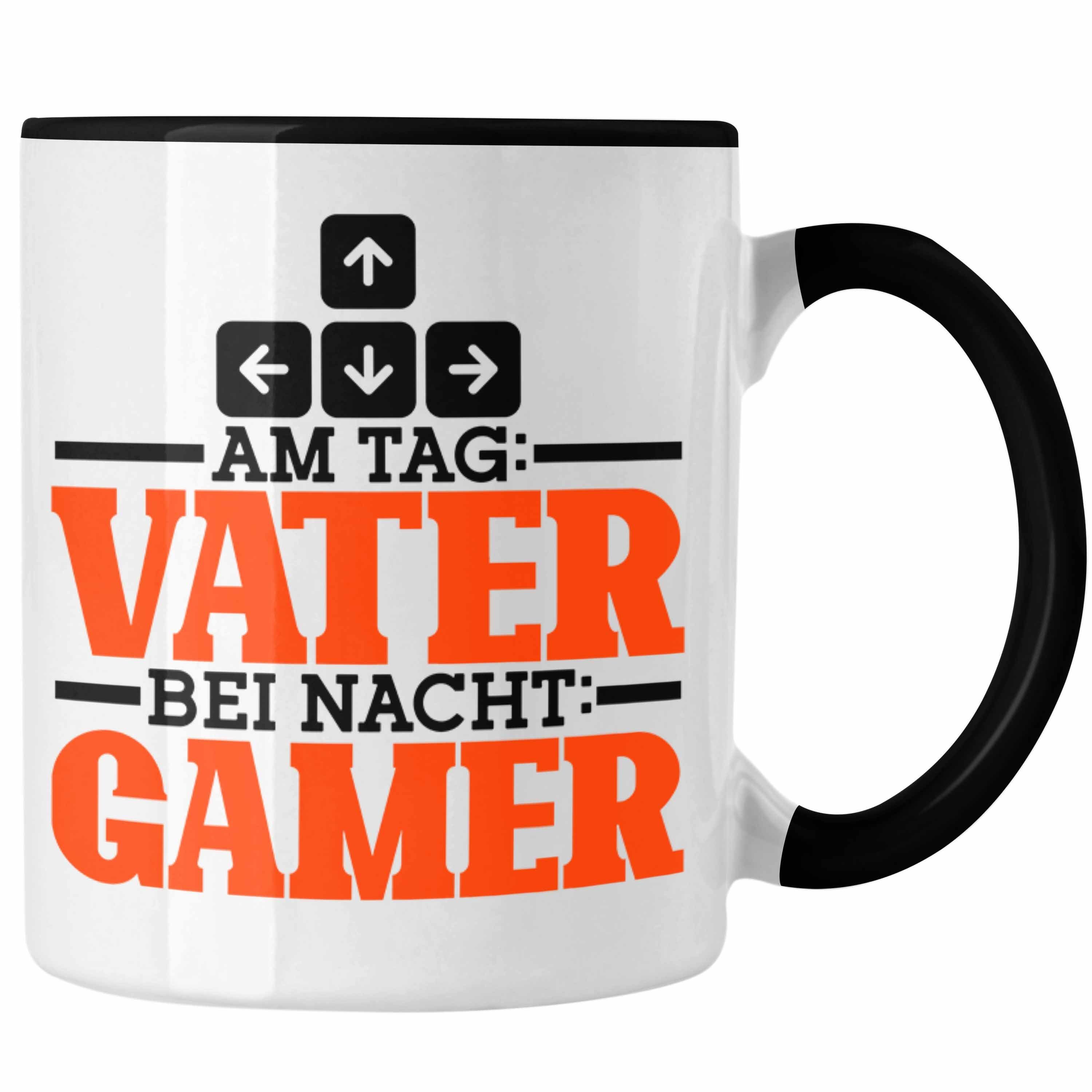 Trendation Tasse Tasse Vatertag "Am Tag Vater Bei Nacht Gamer" Lustiges Geschenk für Ga Schwarz