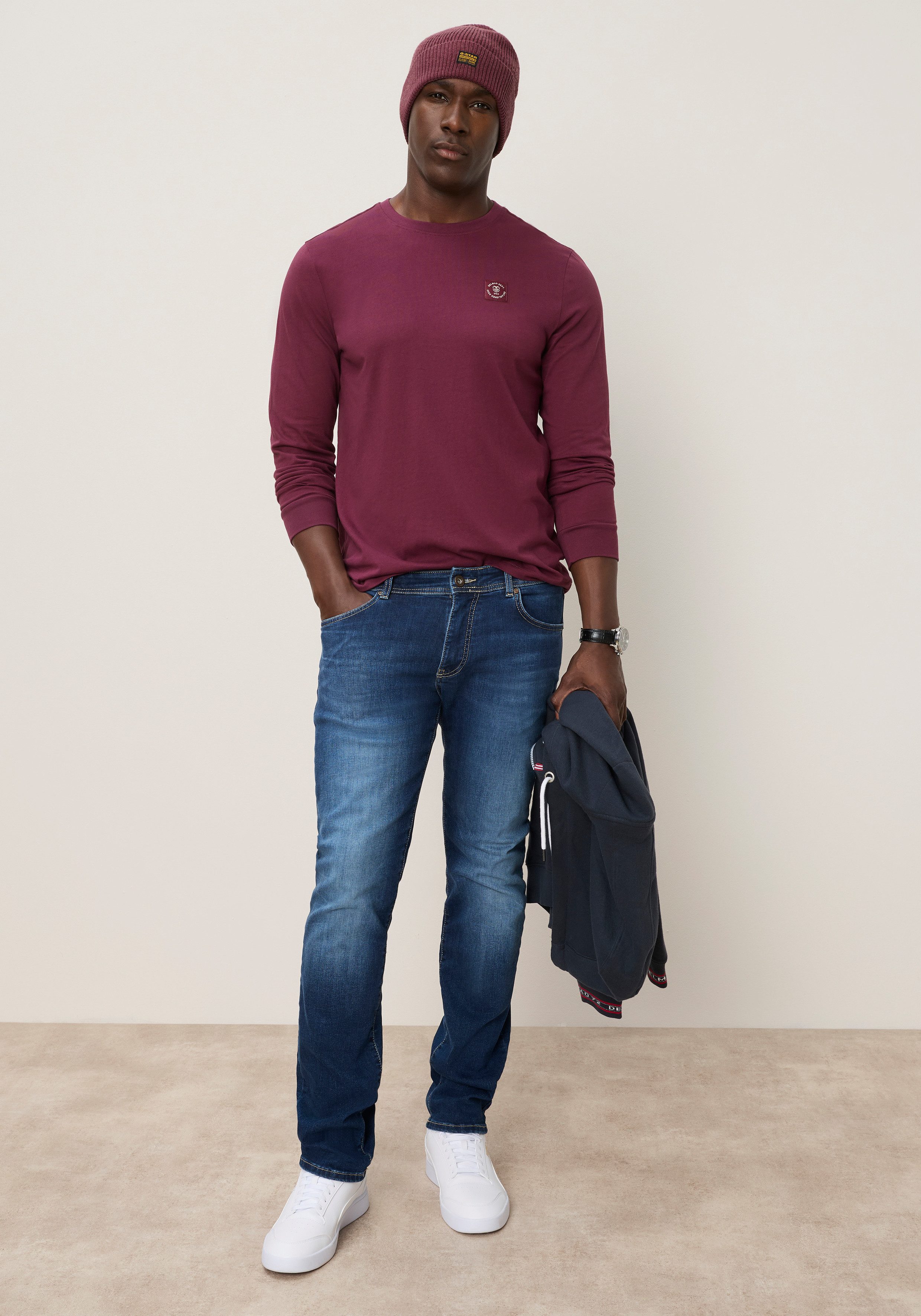 DELMAO Rundhalsshirt mit Markenlabel