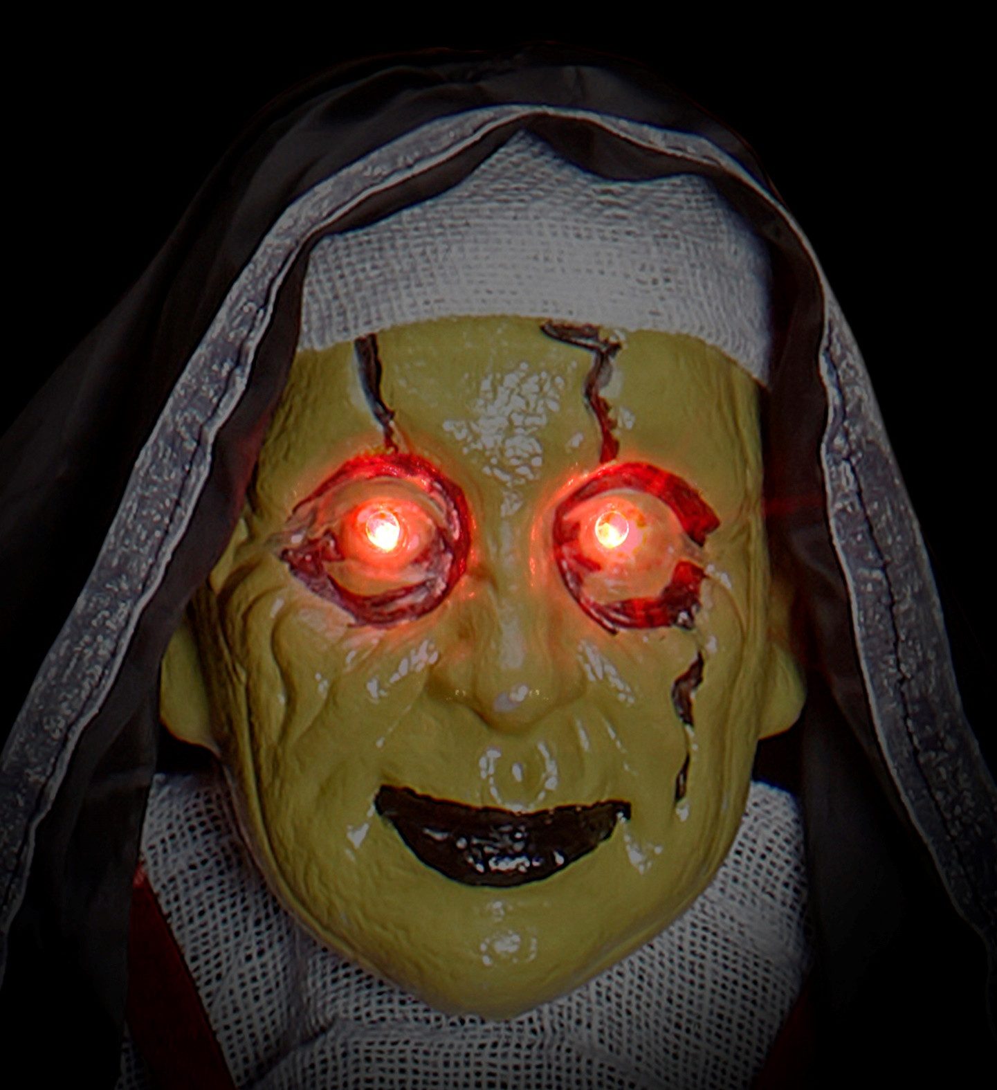 Widmann S.r.l. Dekoobjekt Hängefigur 'Zombie Nonne' LED Augen 137 cm, Hallo