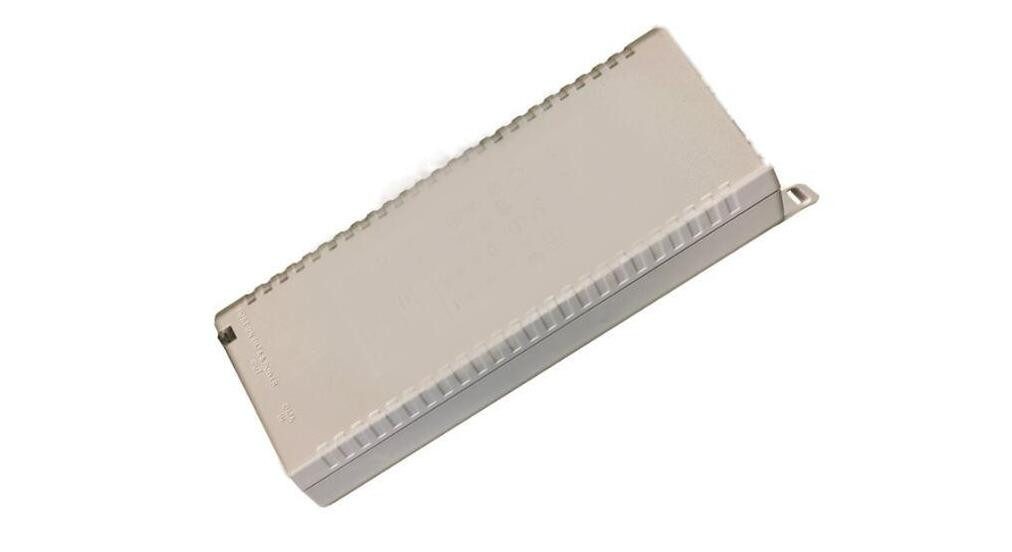 R6P67A Netzwerk-Switch